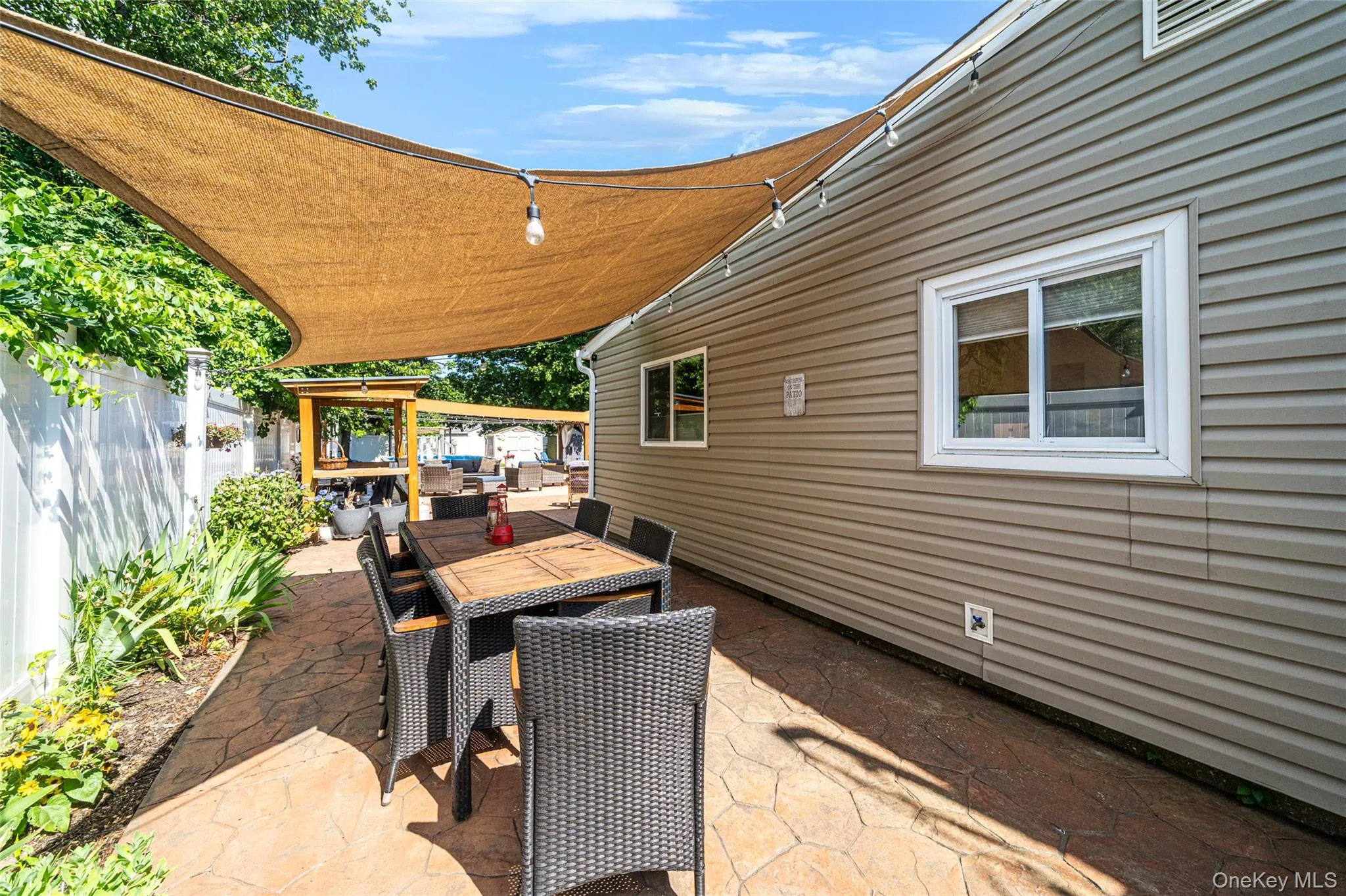 1053 Ocean Avenue, Islip, NY, 3 Bedrooms Bedrooms, 6 Rooms Rooms,2 BathroomsBathrooms,Residential,For Rent,Ocean,0,KEY1018505 1053 Ocean Avenue, Islip, NY, 3 Bedrooms Bedrooms, 6 Rooms Rooms,2 BathroomsBathrooms,Residential,For Rent,Ocean,0,KEY1018505