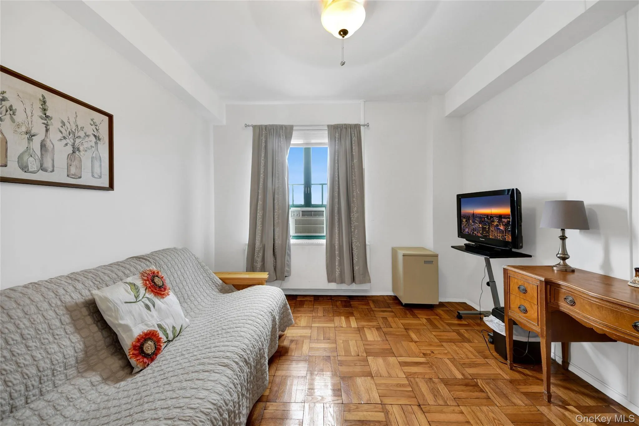 14 Metropolitan Oval, New York, NY, 2 Bedrooms Bedrooms, 4 Rooms Rooms,1 BathroomBathrooms,Residential,For Rent,Metropolitan,0,KEY1018512 14 Metropolitan Oval, New York, NY, 2 Bedrooms Bedrooms, 4 Rooms Rooms,1 BathroomBathrooms,Residential,For Rent,Metropolitan,0,KEY1018512