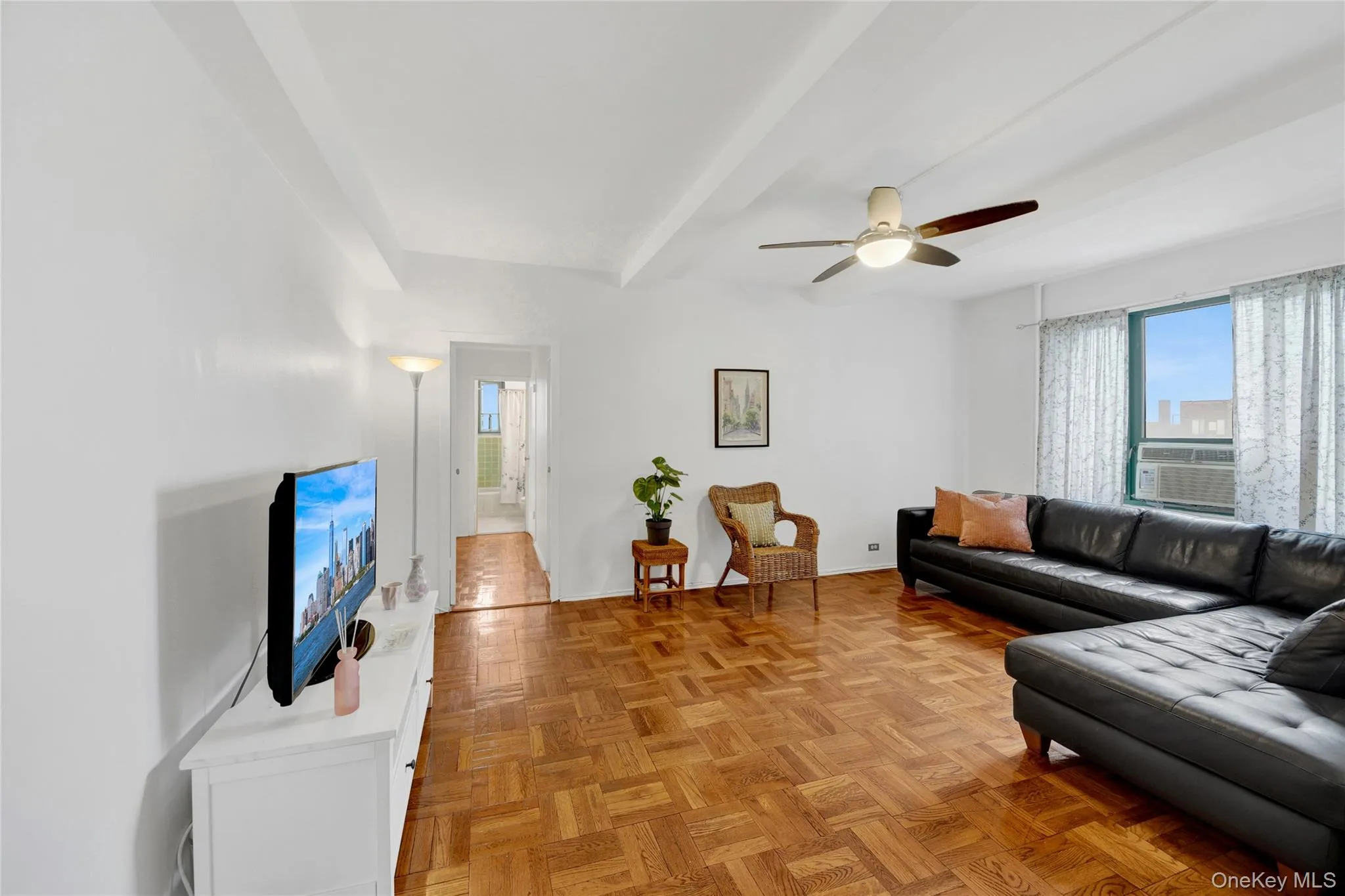 14 Metropolitan Oval, New York, NY, 2 Bedrooms Bedrooms, 4 Rooms Rooms,1 BathroomBathrooms,Residential,For Rent,Metropolitan,0,KEY1018512 14 Metropolitan Oval, New York, NY, 2 Bedrooms Bedrooms, 4 Rooms Rooms,1 BathroomBathrooms,Residential,For Rent,Metropolitan,0,KEY1018512