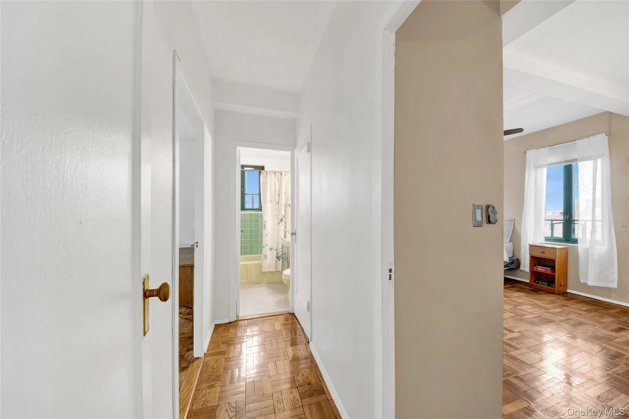 14 Metropolitan Oval, New York, NY, 2 Bedrooms Bedrooms, 4 Rooms Rooms,1 BathroomBathrooms,Residential,For Rent,Metropolitan,0,KEY1018512 14 Metropolitan Oval, New York, NY, 2 Bedrooms Bedrooms, 4 Rooms Rooms,1 BathroomBathrooms,Residential,For Rent,Metropolitan,0,KEY1018512