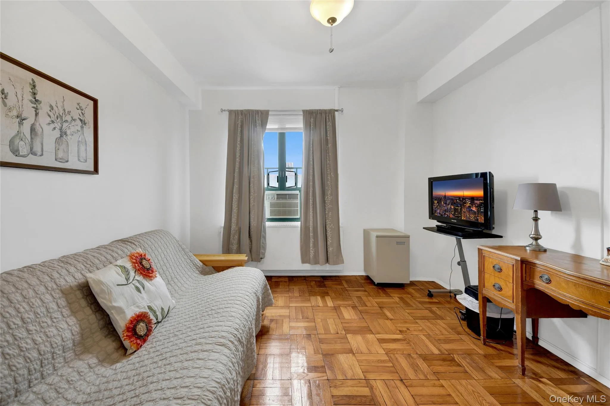 14 Metropolitan Oval, New York, NY, 2 Bedrooms Bedrooms, 4 Rooms Rooms,1 BathroomBathrooms,Residential,For Rent,Metropolitan,0,KEY1018512 14 Metropolitan Oval, New York, NY, 2 Bedrooms Bedrooms, 4 Rooms Rooms,1 BathroomBathrooms,Residential,For Rent,Metropolitan,0,KEY1018512