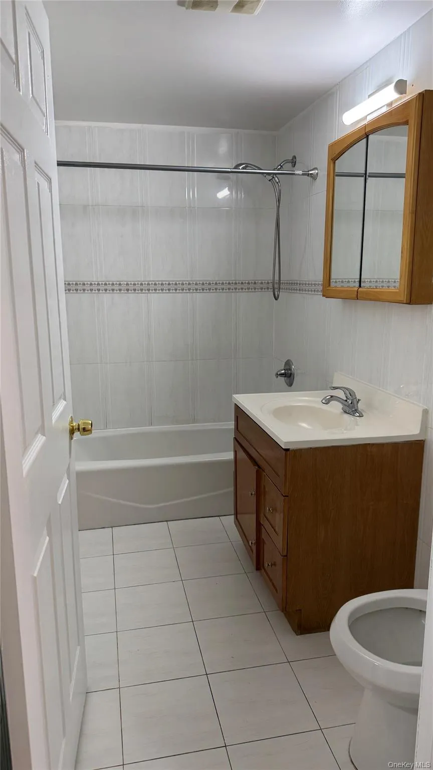13930 34th Avenue, New York, NY, 2 Bedrooms Bedrooms, 5 Rooms Rooms,2 BathroomsBathrooms,Residential Lease,For Rent,34th,0,1018514 13930 34th Avenue, New York, NY, 2 Bedrooms Bedrooms, 5 Rooms Rooms,2 BathroomsBathrooms,Residential Lease,For Rent,34th,0,1018514