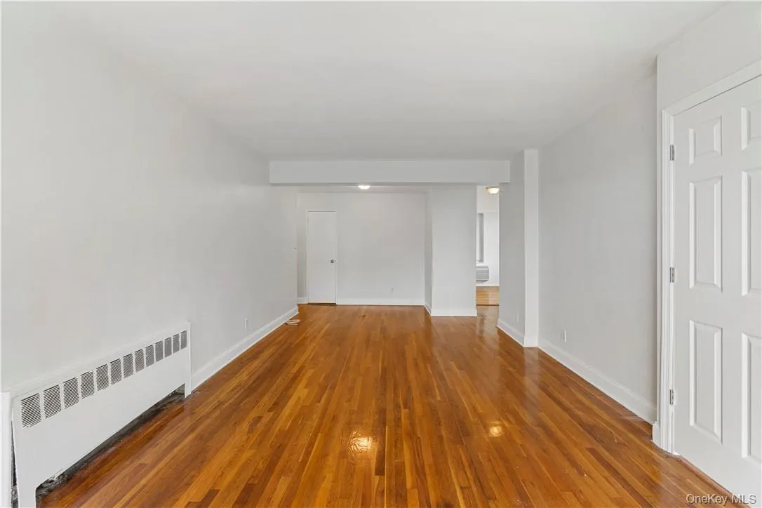 720 Pelham Road, New Rochelle, NY, 1 Bedroom Bedrooms, 4 Rooms Rooms,1 BathroomBathrooms,Residential Lease,For Rent,Pelham,0,KEY1018517 720 Pelham Road, New Rochelle, NY, 1 Bedroom Bedrooms, 4 Rooms Rooms,1 BathroomBathrooms,Residential Lease,For Rent,Pelham,0,KEY1018517