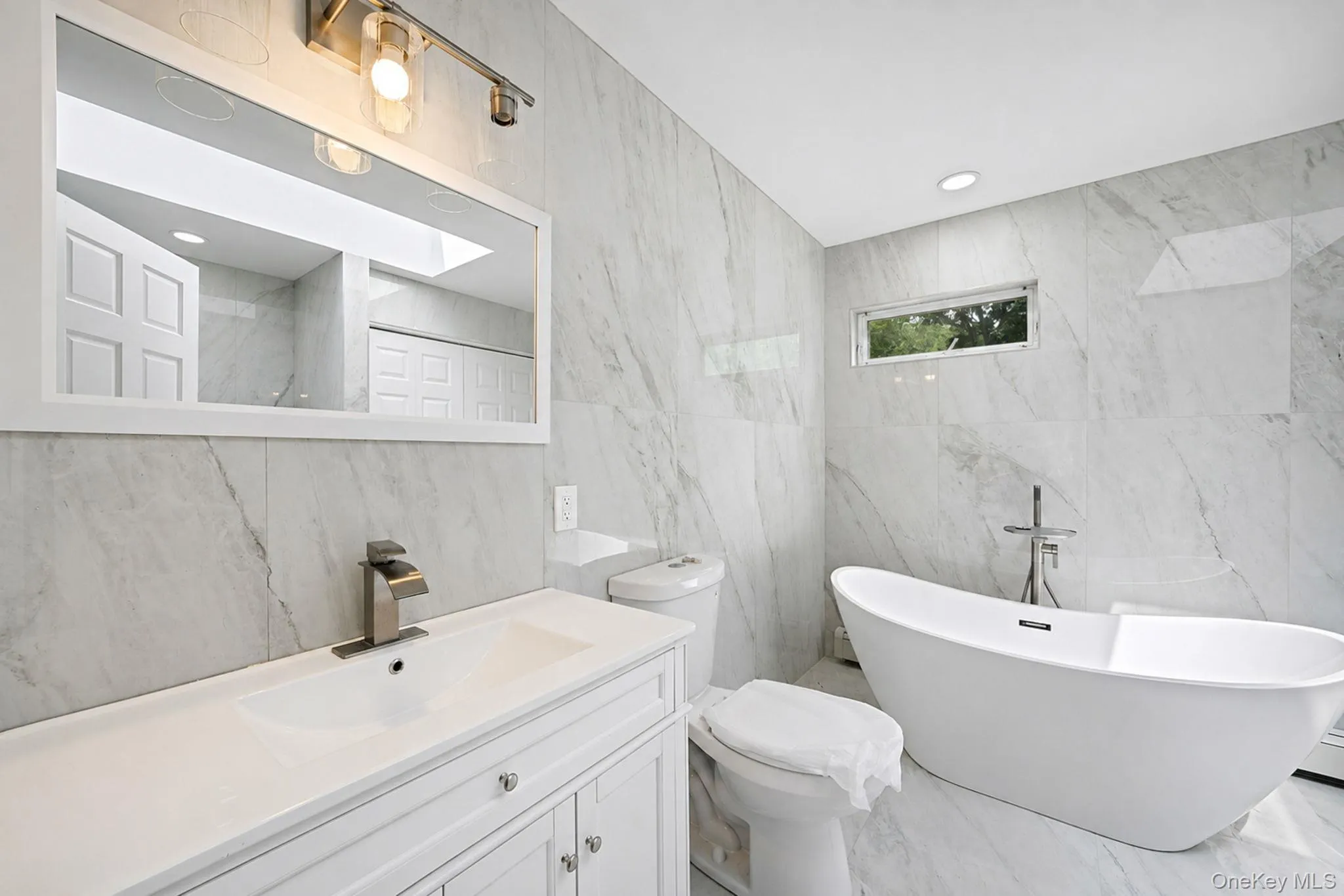 111 Pine Street, Brookhaven, NY, 4 Bedrooms Bedrooms, 11 Rooms Rooms,3 BathroomsBathrooms,Residential,For Rent,Pine,0,1018523 111 Pine Street, Brookhaven, NY, 4 Bedrooms Bedrooms, 11 Rooms Rooms,3 BathroomsBathrooms,Residential,For Rent,Pine,0,1018523