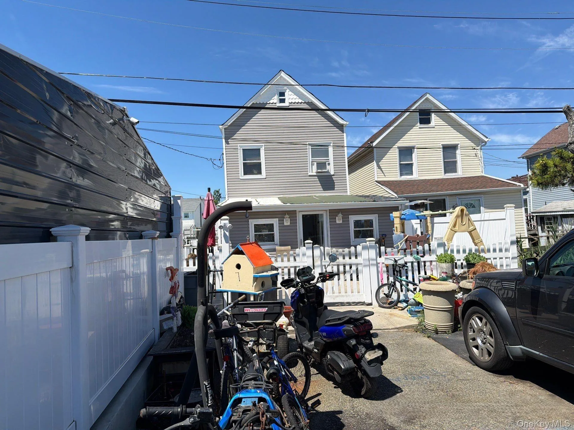 4 Bayview Avenue, New York, NY, 3 Bedrooms Bedrooms, 5 Rooms Rooms,1 BathroomBathrooms,Residential,For Rent,Bayview,0,1018539 4 Bayview Avenue, New York, NY, 3 Bedrooms Bedrooms, 5 Rooms Rooms,1 BathroomBathrooms,Residential,For Rent,Bayview,0,1018539