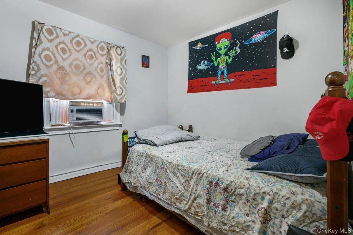 11724 193rd Street, New York, NY, 3 Bedrooms Bedrooms, 6 Rooms Rooms,2 BathroomsBathrooms,Residential,For Rent,193rd,0,1018540 11724 193rd Street, New York, NY, 3 Bedrooms Bedrooms, 6 Rooms Rooms,2 BathroomsBathrooms,Residential,For Rent,193rd,0,1018540