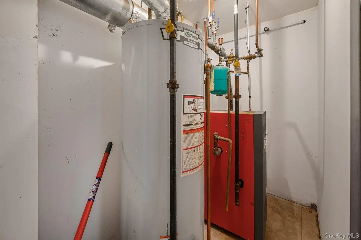 11724 193rd Street, New York, NY, 3 Bedrooms Bedrooms, 6 Rooms Rooms,2 BathroomsBathrooms,Residential,For Rent,193rd,0,1018540 11724 193rd Street, New York, NY, 3 Bedrooms Bedrooms, 6 Rooms Rooms,2 BathroomsBathrooms,Residential,For Rent,193rd,0,1018540