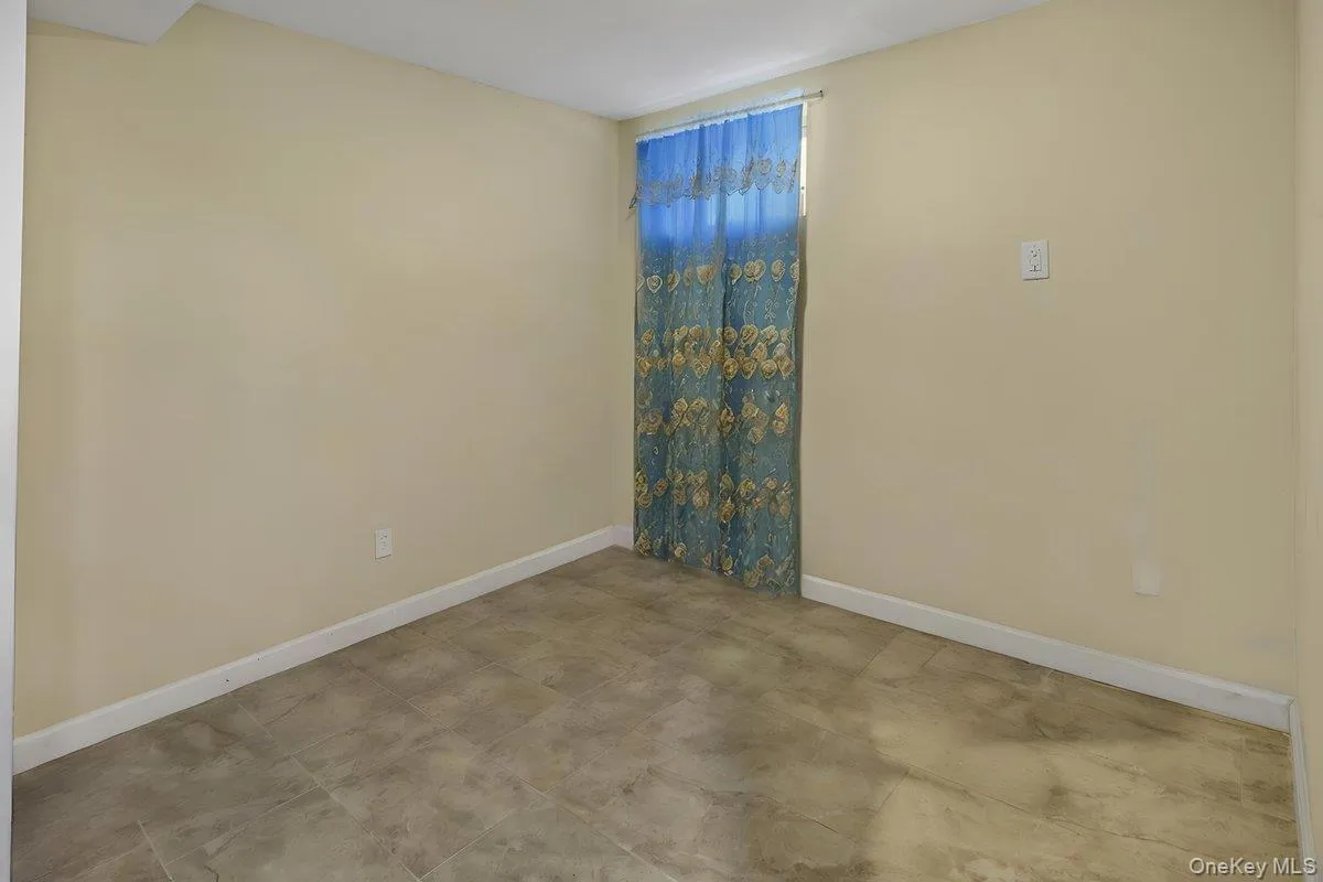 11724 193rd Street, New York, NY, 3 Bedrooms Bedrooms, 6 Rooms Rooms,2 BathroomsBathrooms,Residential,For Rent,193rd,0,1018540 11724 193rd Street, New York, NY, 3 Bedrooms Bedrooms, 6 Rooms Rooms,2 BathroomsBathrooms,Residential,For Rent,193rd,0,1018540