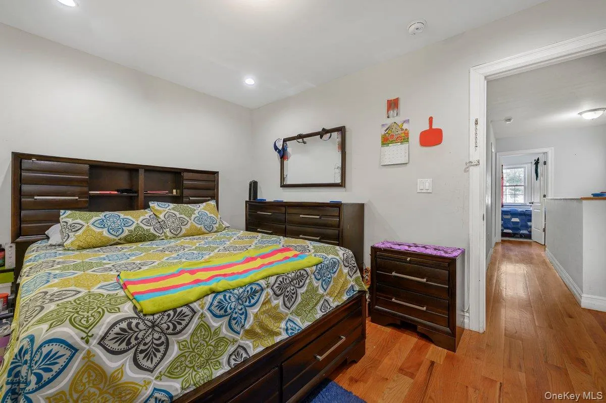 11724 193rd Street, New York, NY, 3 Bedrooms Bedrooms, 6 Rooms Rooms,2 BathroomsBathrooms,Residential,For Rent,193rd,0,1018540 11724 193rd Street, New York, NY, 3 Bedrooms Bedrooms, 6 Rooms Rooms,2 BathroomsBathrooms,Residential,For Rent,193rd,0,1018540