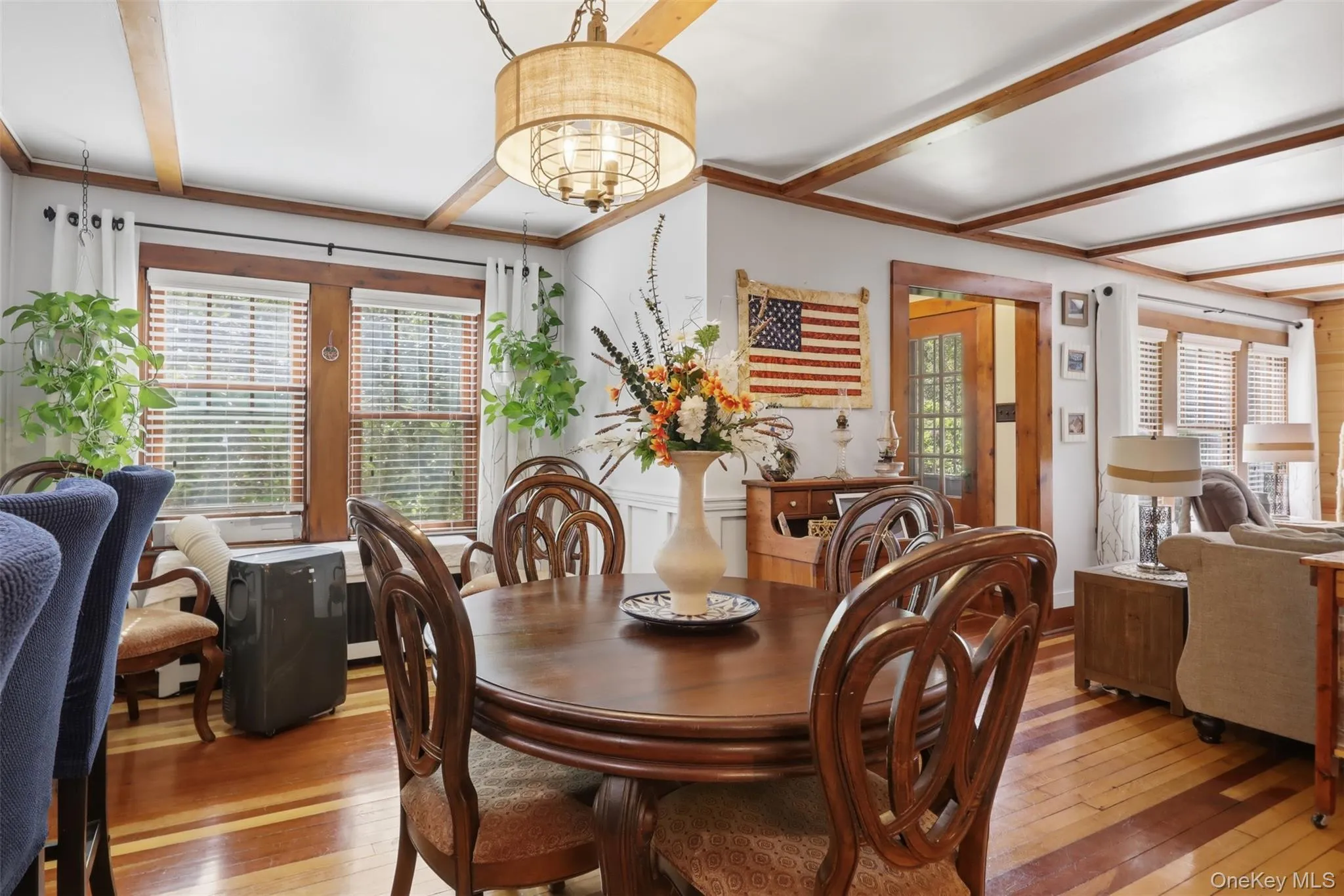 Cozy farmhouse dining and kitchen space. Dbl pane, exterior aluminum trim windows throughout. Cozy farmhouse dining and kitchen space. Dbl pane, exterior aluminum trim windows throughout.