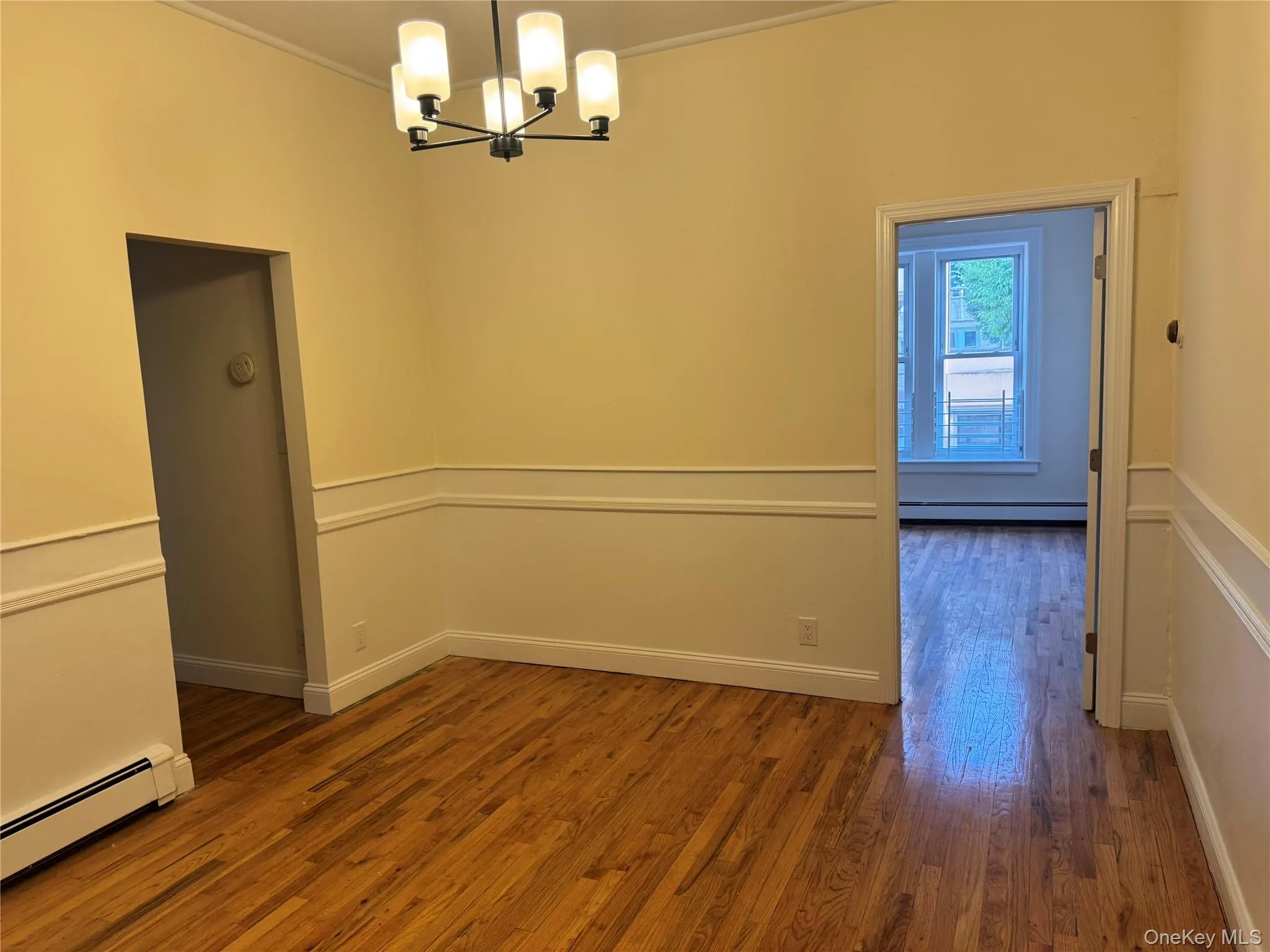 69 Glen Street, Glen Cove, NY, 2 Bedrooms Bedrooms, 4 Rooms Rooms,1 BathroomBathrooms,Residential Lease,For Rent,Glen,0,1018545 69 Glen Street, Glen Cove, NY, 2 Bedrooms Bedrooms, 4 Rooms Rooms,1 BathroomBathrooms,Residential Lease,For Rent,Glen,0,1018545