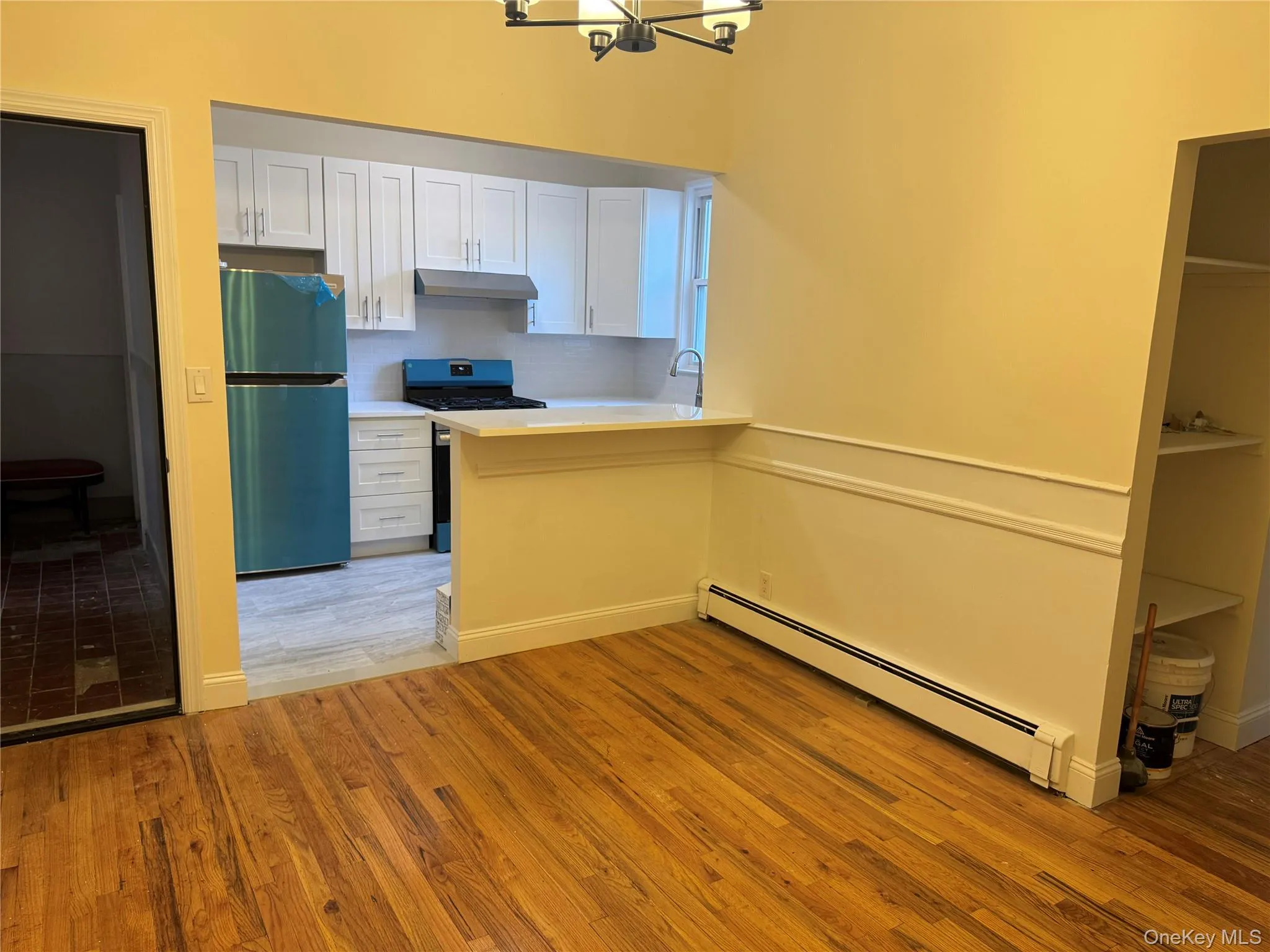 69 Glen Street, Glen Cove, NY, 2 Bedrooms Bedrooms, 4 Rooms Rooms,1 BathroomBathrooms,Residential Lease,For Rent,Glen,0,1018545 69 Glen Street, Glen Cove, NY, 2 Bedrooms Bedrooms, 4 Rooms Rooms,1 BathroomBathrooms,Residential Lease,For Rent,Glen,0,1018545