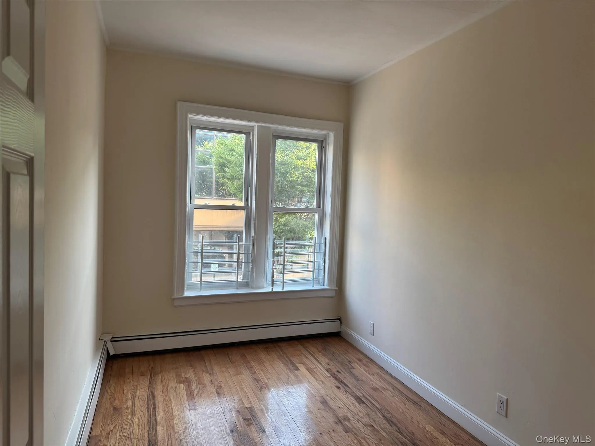 69 Glen Street, Glen Cove, NY, 2 Bedrooms Bedrooms, 4 Rooms Rooms,1 BathroomBathrooms,Residential Lease,For Rent,Glen,0,1018545 69 Glen Street, Glen Cove, NY, 2 Bedrooms Bedrooms, 4 Rooms Rooms,1 BathroomBathrooms,Residential Lease,For Rent,Glen,0,1018545