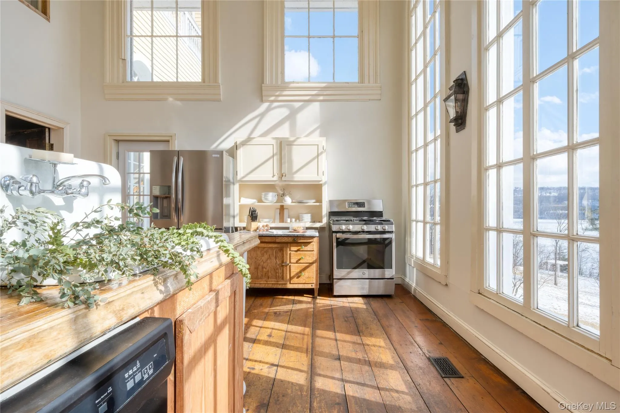 216 Route 385, Catskill, NY, 11 Bedrooms Bedrooms, 19 Rooms Rooms,7 BathroomsBathrooms,Residential,For Rent,Route 385,0,KEY1018548 216 Route 385, Catskill, NY, 11 Bedrooms Bedrooms, 19 Rooms Rooms,7 BathroomsBathrooms,Residential,For Rent,Route 385,0,KEY1018548