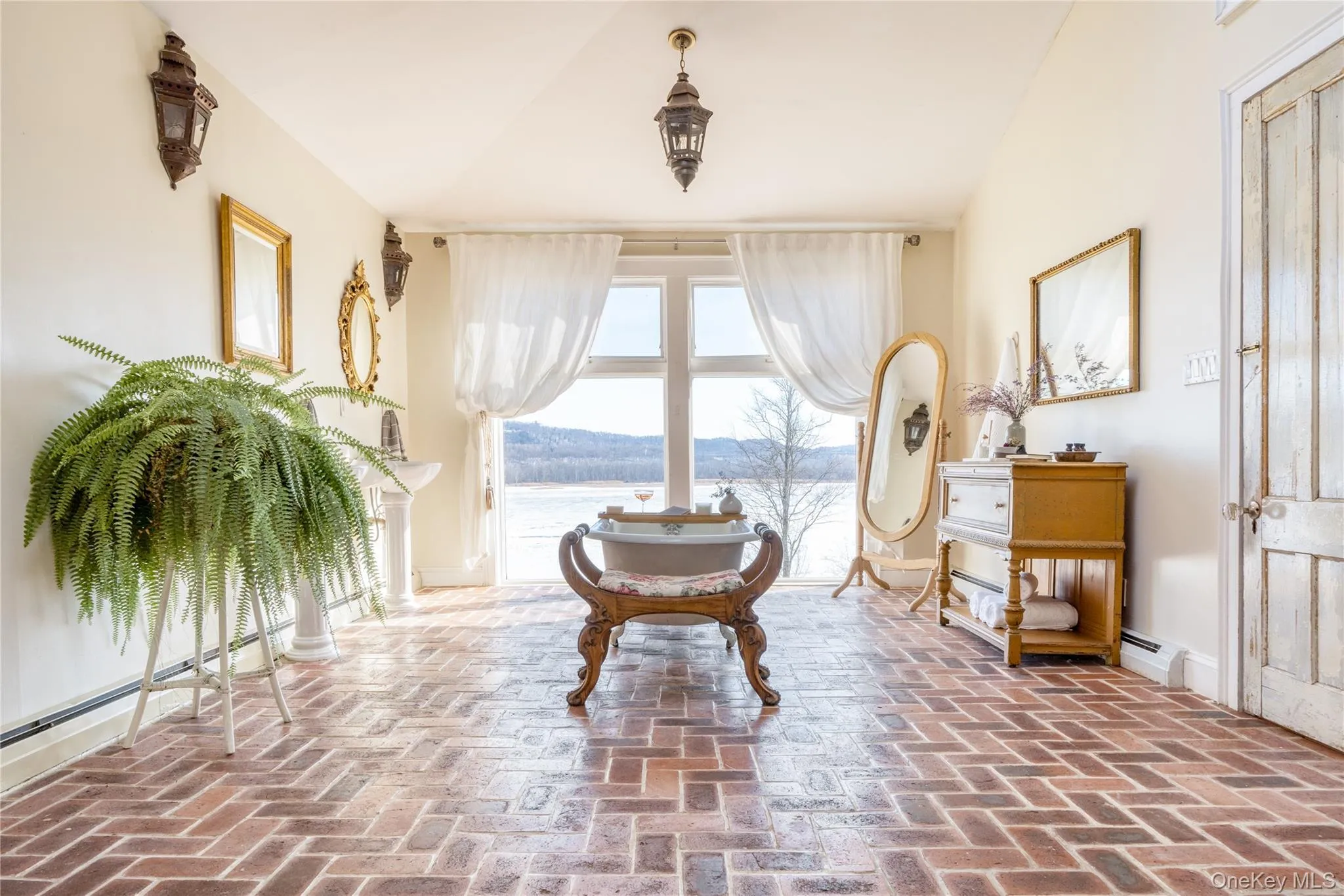 216 Route 385, Catskill, NY, 11 Bedrooms Bedrooms, 19 Rooms Rooms,7 BathroomsBathrooms,Residential,For Rent,Route 385,0,KEY1018548 216 Route 385, Catskill, NY, 11 Bedrooms Bedrooms, 19 Rooms Rooms,7 BathroomsBathrooms,Residential,For Rent,Route 385,0,KEY1018548