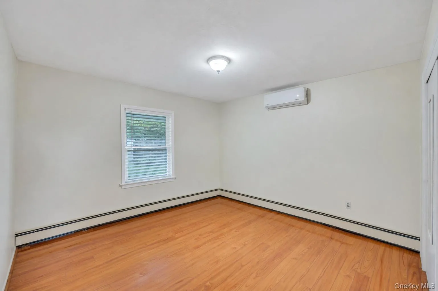 40 Blueberry Lane, Oyster Bay, NY, 5 Bedrooms Bedrooms, 8 Rooms Rooms,2 BathroomsBathrooms,Residential,For Rent,Blueberry,0,KEY1018553 40 Blueberry Lane, Oyster Bay, NY, 5 Bedrooms Bedrooms, 8 Rooms Rooms,2 BathroomsBathrooms,Residential,For Rent,Blueberry,0,KEY1018553