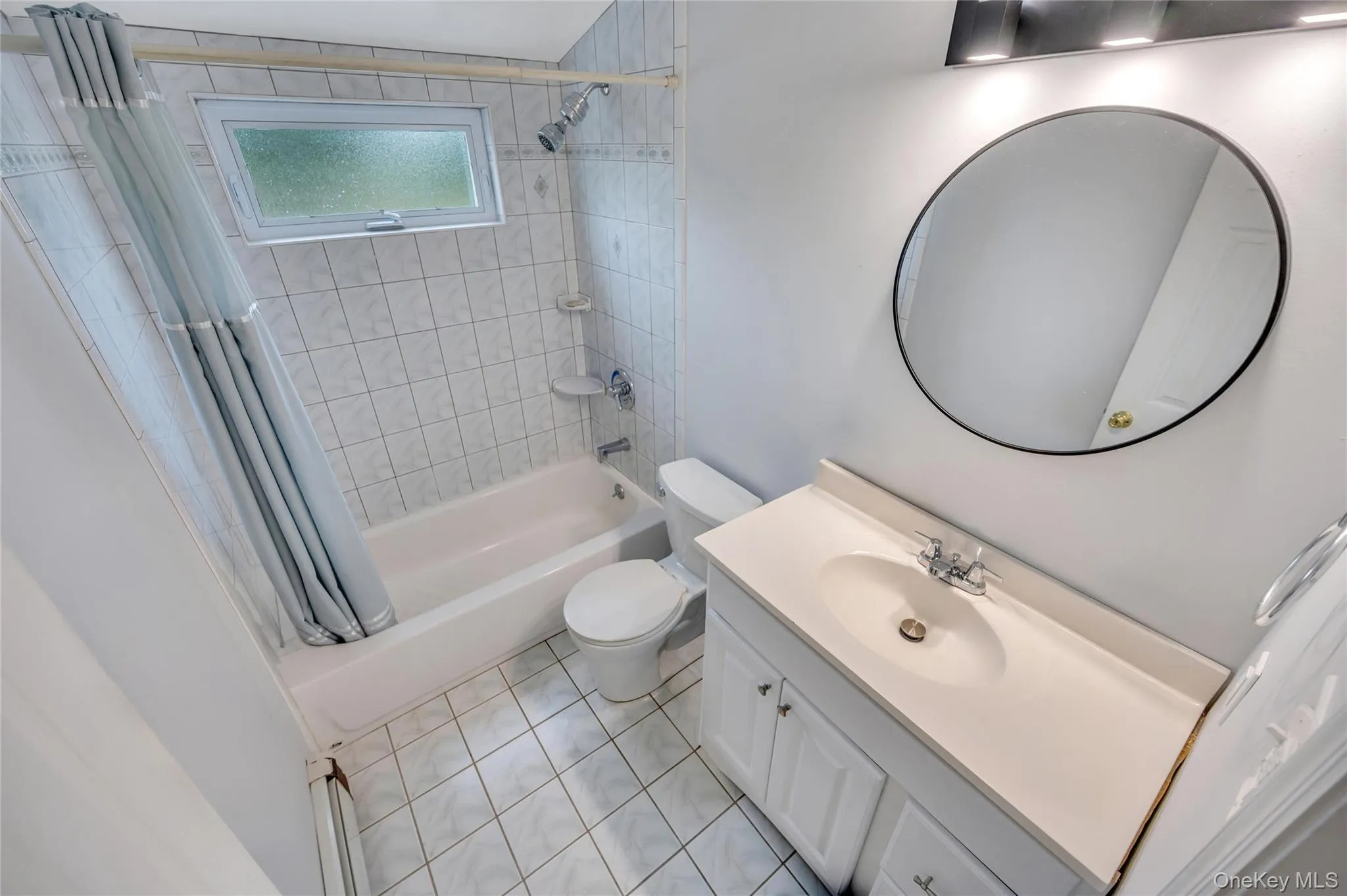40 Blueberry Lane, Oyster Bay, NY, 5 Bedrooms Bedrooms, 8 Rooms Rooms,2 BathroomsBathrooms,Residential,For Rent,Blueberry,0,KEY1018553 40 Blueberry Lane, Oyster Bay, NY, 5 Bedrooms Bedrooms, 8 Rooms Rooms,2 BathroomsBathrooms,Residential,For Rent,Blueberry,0,KEY1018553