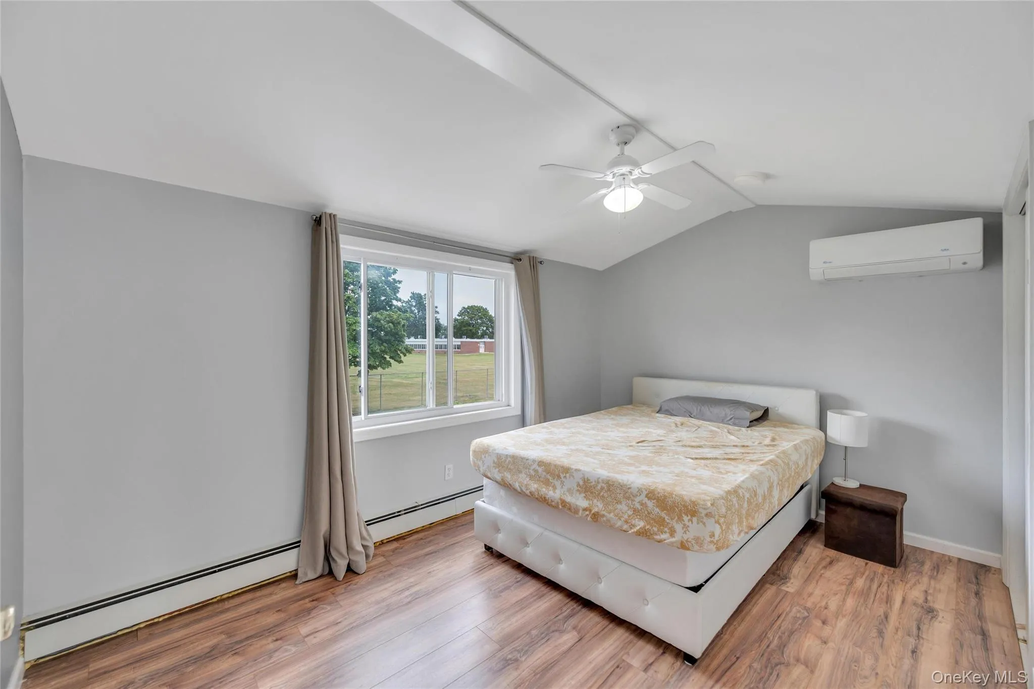 40 Blueberry Lane, Oyster Bay, NY, 5 Bedrooms Bedrooms, 8 Rooms Rooms,2 BathroomsBathrooms,Residential,For Rent,Blueberry,0,KEY1018553 40 Blueberry Lane, Oyster Bay, NY, 5 Bedrooms Bedrooms, 8 Rooms Rooms,2 BathroomsBathrooms,Residential,For Rent,Blueberry,0,KEY1018553