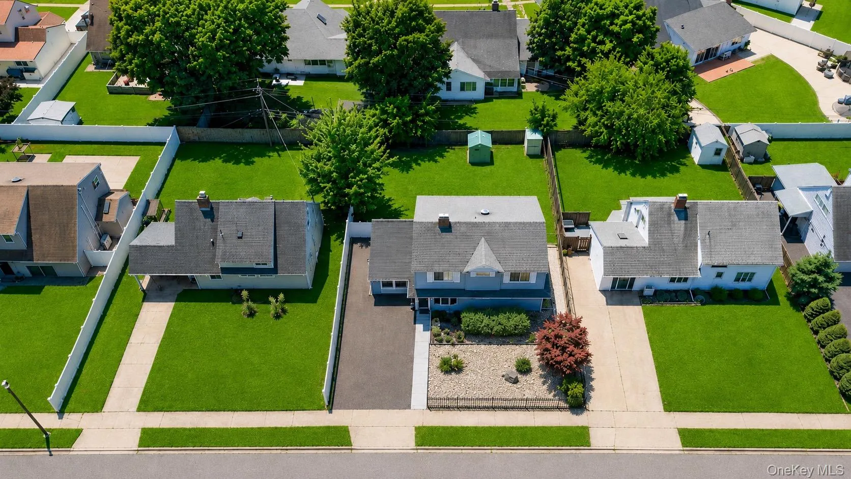 40 Blueberry Lane, Oyster Bay, NY, 5 Bedrooms Bedrooms, 8 Rooms Rooms,2 BathroomsBathrooms,Residential,For Rent,Blueberry,0,1018553 40 Blueberry Lane, Oyster Bay, NY, 5 Bedrooms Bedrooms, 8 Rooms Rooms,2 BathroomsBathrooms,Residential,For Rent,Blueberry,0,1018553