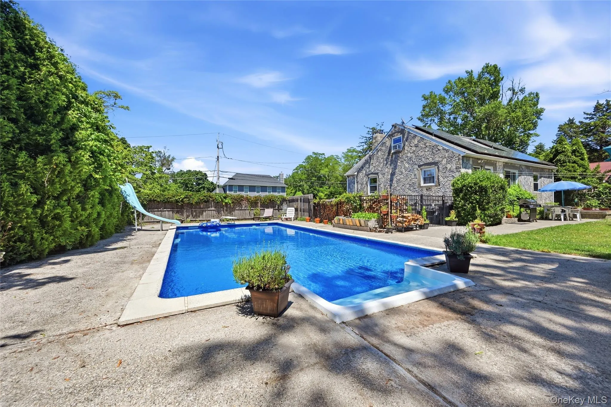 26 Hickory Road, Brookhaven, NY, 4 Bedrooms Bedrooms, 6 Rooms Rooms,1 BathroomBathrooms,Residential,For Rent,Hickory,0,KEY1018557 26 Hickory Road, Brookhaven, NY, 4 Bedrooms Bedrooms, 6 Rooms Rooms,1 BathroomBathrooms,Residential,For Rent,Hickory,0,KEY1018557