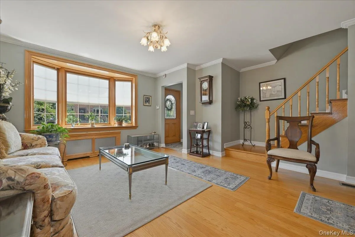 6356 76th Street, New York, NY, 3 Bedrooms Bedrooms, 8 Rooms Rooms,2 BathroomsBathrooms,Residential,For Rent,76th,0,1018566 6356 76th Street, New York, NY, 3 Bedrooms Bedrooms, 8 Rooms Rooms,2 BathroomsBathrooms,Residential,For Rent,76th,0,1018566