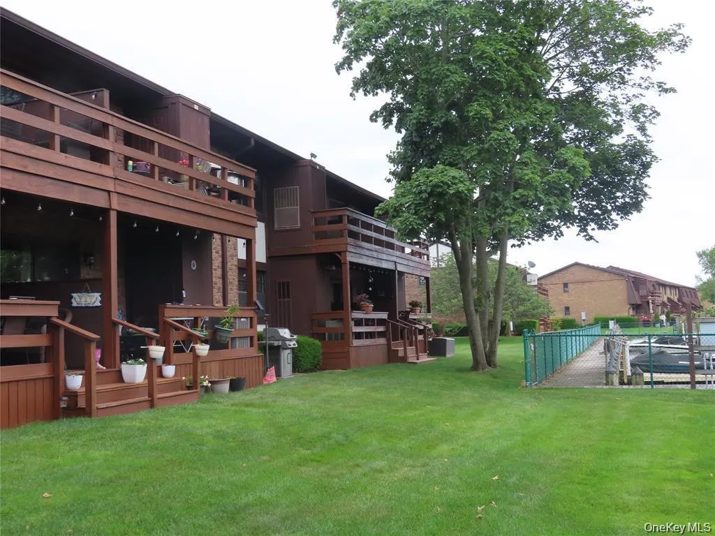 103 Mariners Way, Babylon, NY, 1 Bedroom Bedrooms, 3 Rooms Rooms,1 BathroomBathrooms,Residential,For Rent,Mariners,0,1018567 103 Mariners Way, Babylon, NY, 1 Bedroom Bedrooms, 3 Rooms Rooms,1 BathroomBathrooms,Residential,For Rent,Mariners,0,1018567