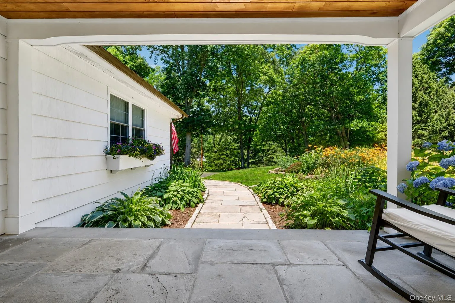 10 Apple Tree Lane, Pound Ridge, NY, 4 Bedrooms Bedrooms, 9 Rooms Rooms,3 BathroomsBathrooms,Residential,For Rent,Apple Tree,0,1018569 10 Apple Tree Lane, Pound Ridge, NY, 4 Bedrooms Bedrooms, 9 Rooms Rooms,3 BathroomsBathrooms,Residential,For Rent,Apple Tree,0,1018569