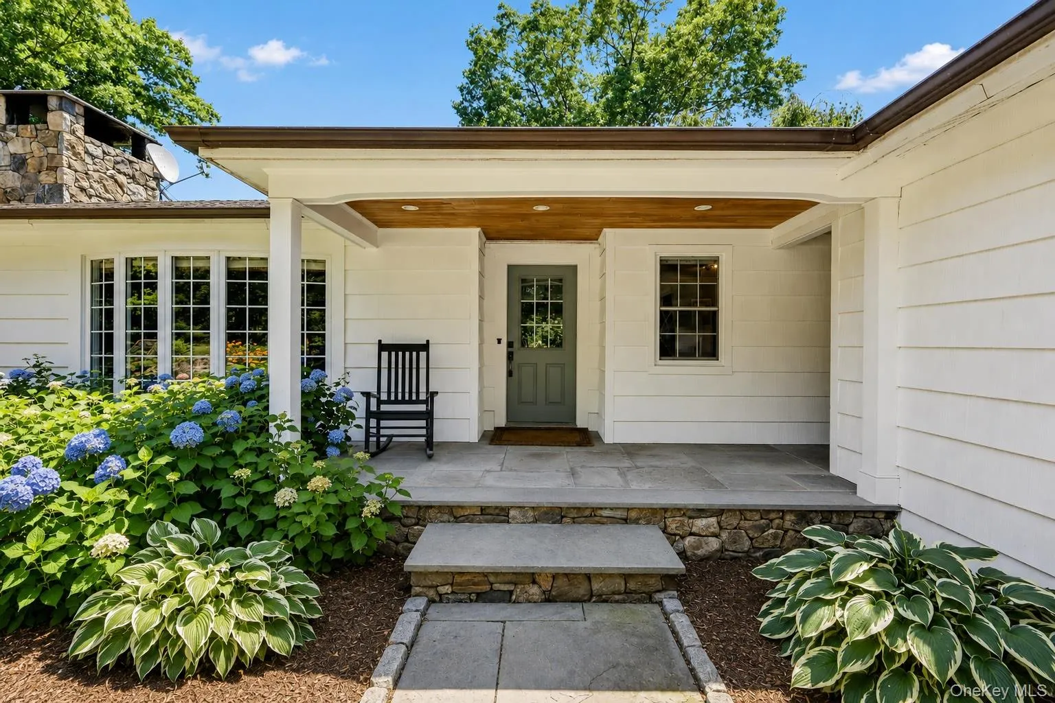 10 Apple Tree Lane, Pound Ridge, NY, 4 Bedrooms Bedrooms, 9 Rooms Rooms,3 BathroomsBathrooms,Residential,For Rent,Apple Tree,0,1018569 10 Apple Tree Lane, Pound Ridge, NY, 4 Bedrooms Bedrooms, 9 Rooms Rooms,3 BathroomsBathrooms,Residential,For Rent,Apple Tree,0,1018569