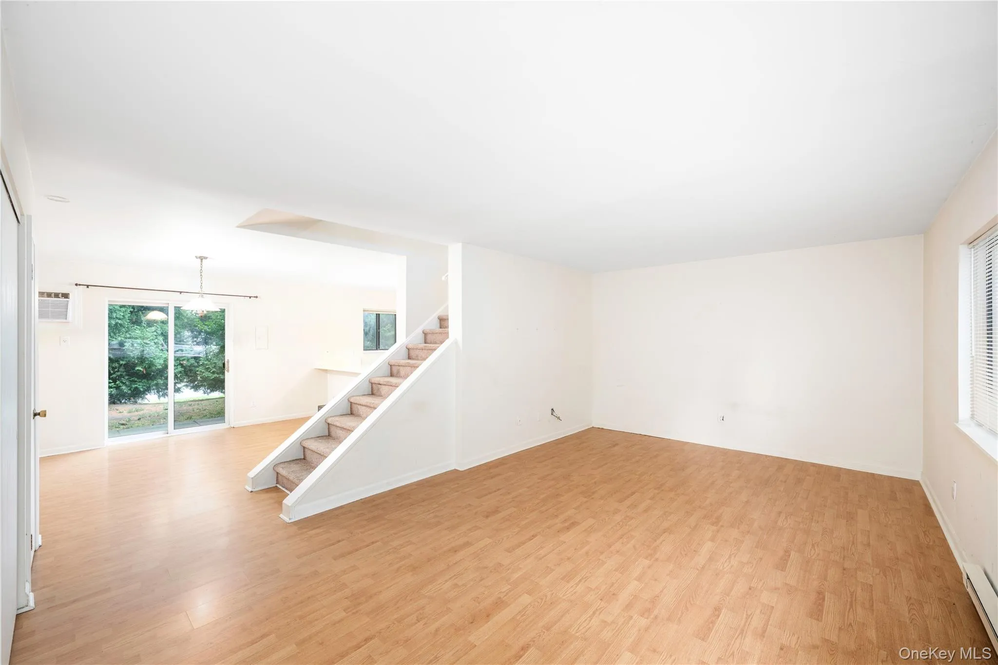 3 Hudson Heights Drive, Poughkeepsie, NY, 3 Bedrooms Bedrooms, 6 Rooms Rooms,1 BathroomBathrooms,Residential,For Rent,Hudson Heights,0,1018588 3 Hudson Heights Drive, Poughkeepsie, NY, 3 Bedrooms Bedrooms, 6 Rooms Rooms,1 BathroomBathrooms,Residential,For Rent,Hudson Heights,0,1018588