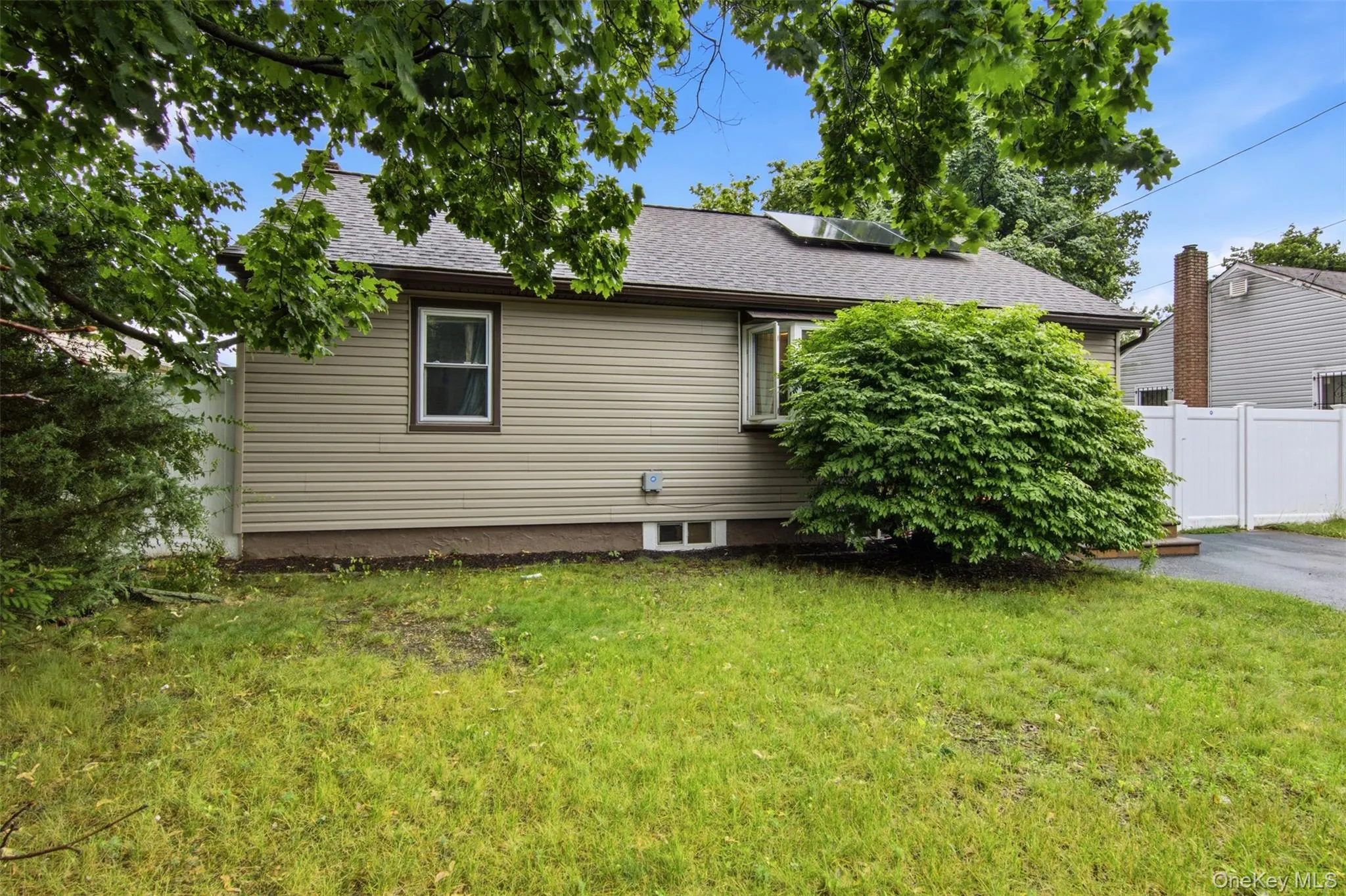 114 Davidson Street, Babylon, NY, 3 Bedrooms Bedrooms, 6 Rooms Rooms,2 BathroomsBathrooms,Residential,For Rent,Davidson,0,1018589 114 Davidson Street, Babylon, NY, 3 Bedrooms Bedrooms, 6 Rooms Rooms,2 BathroomsBathrooms,Residential,For Rent,Davidson,0,1018589