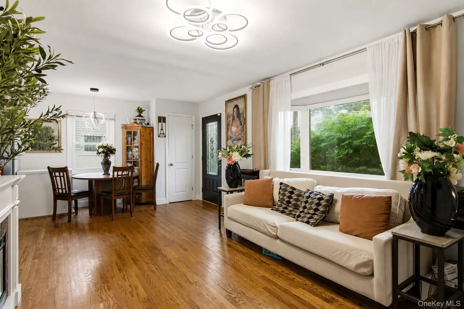 114 Davidson Street, Babylon, NY, 3 Bedrooms Bedrooms, 6 Rooms Rooms,2 BathroomsBathrooms,Residential,For Rent,Davidson,0,1018589 114 Davidson Street, Babylon, NY, 3 Bedrooms Bedrooms, 6 Rooms Rooms,2 BathroomsBathrooms,Residential,For Rent,Davidson,0,1018589