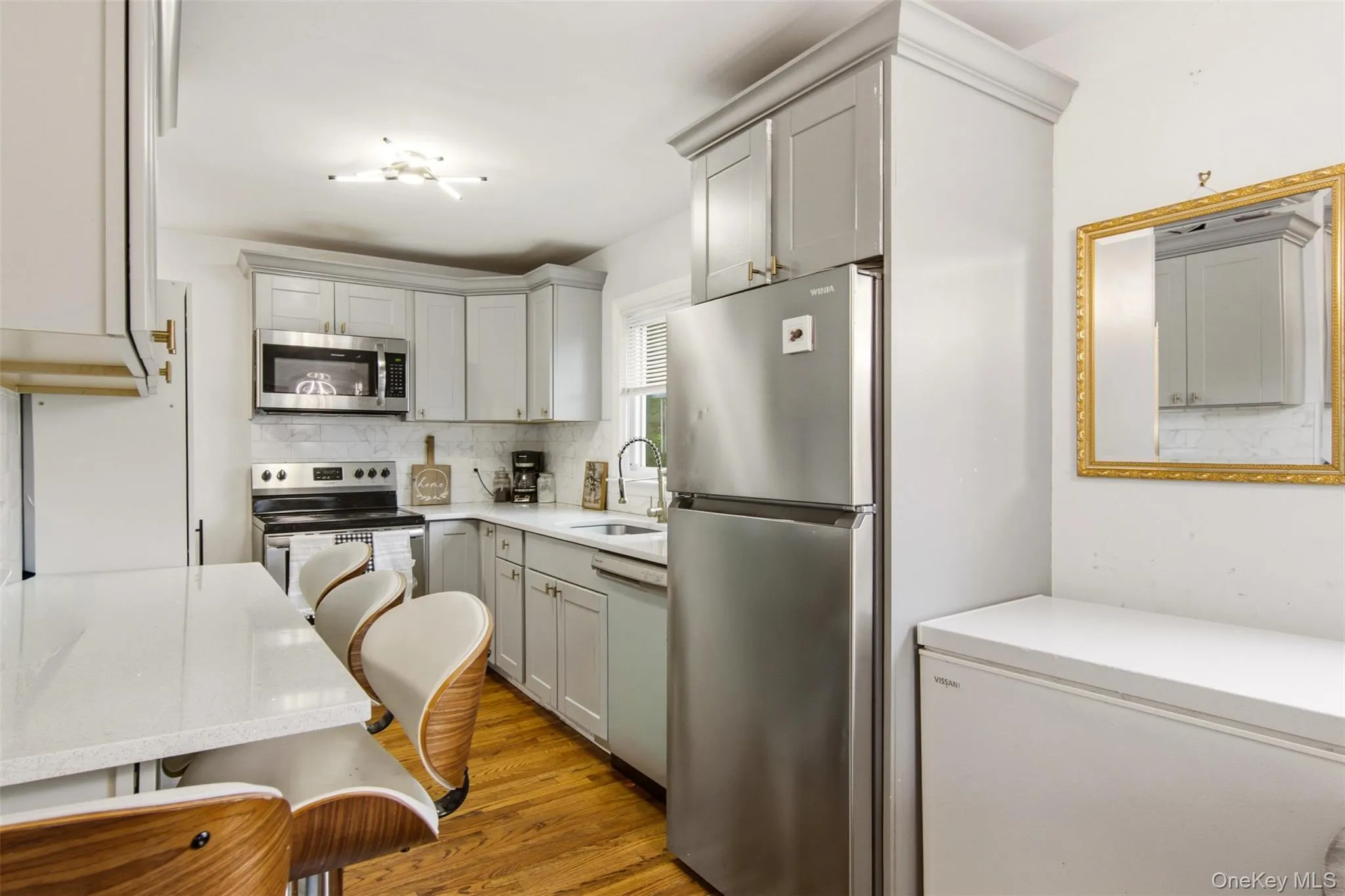 114 Davidson Street, Babylon, NY, 3 Bedrooms Bedrooms, 6 Rooms Rooms,2 BathroomsBathrooms,Residential,For Rent,Davidson,0,1018589 114 Davidson Street, Babylon, NY, 3 Bedrooms Bedrooms, 6 Rooms Rooms,2 BathroomsBathrooms,Residential,For Rent,Davidson,0,1018589