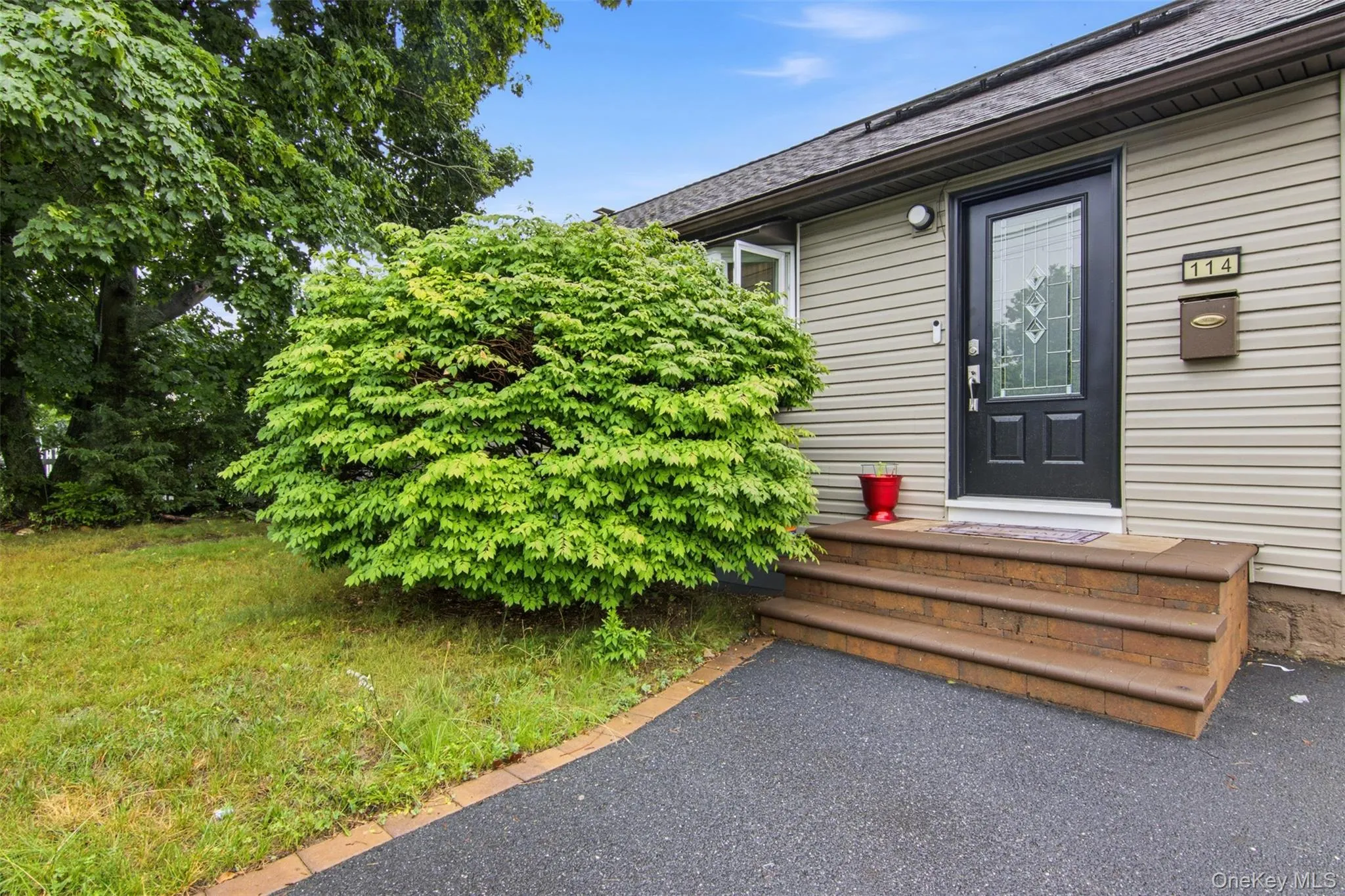114 Davidson Street, Babylon, NY, 3 Bedrooms Bedrooms, 6 Rooms Rooms,2 BathroomsBathrooms,Residential,For Rent,Davidson,0,1018589 114 Davidson Street, Babylon, NY, 3 Bedrooms Bedrooms, 6 Rooms Rooms,2 BathroomsBathrooms,Residential,For Rent,Davidson,0,1018589