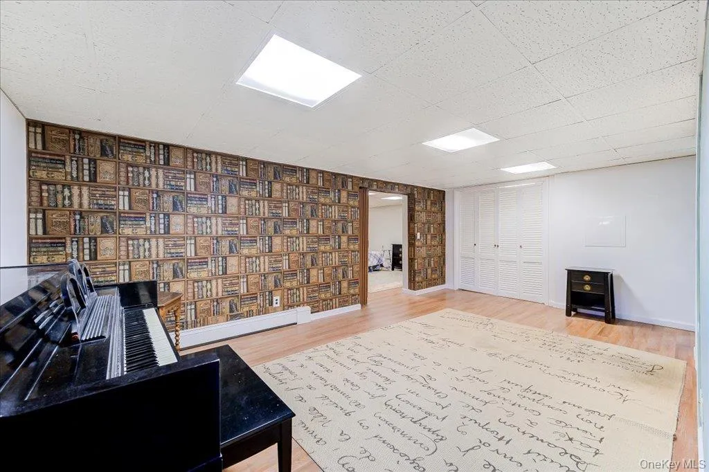 21 Midland Avenue, Woodbury, NY, 3 Bedrooms Bedrooms, 7 Rooms Rooms,2 BathroomsBathrooms,Residential,For Rent,Midland,0,1018592 21 Midland Avenue, Woodbury, NY, 3 Bedrooms Bedrooms, 7 Rooms Rooms,2 BathroomsBathrooms,Residential,For Rent,Midland,0,1018592