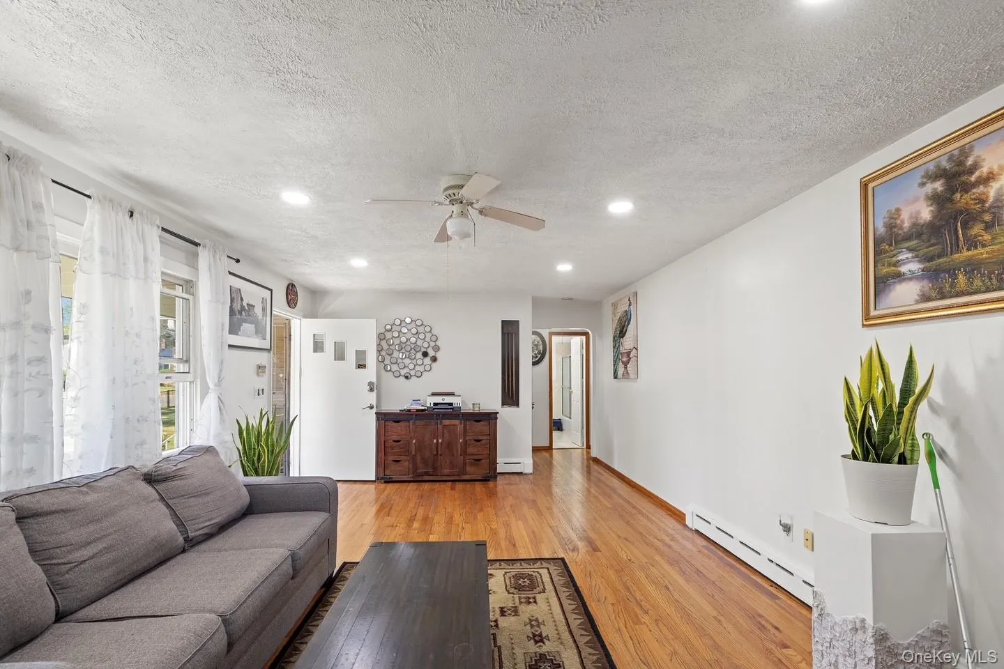 4 Roosevelt Street, Islip, NY, 3 Bedrooms Bedrooms, 5 Rooms Rooms,2 BathroomsBathrooms,Residential,For Rent,Roosevelt,0,KEY1018595 4 Roosevelt Street, Islip, NY, 3 Bedrooms Bedrooms, 5 Rooms Rooms,2 BathroomsBathrooms,Residential,For Rent,Roosevelt,0,KEY1018595