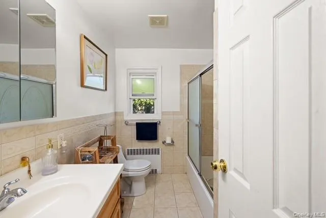 4 Roosevelt Street, Islip, NY, 3 Bedrooms Bedrooms, 5 Rooms Rooms,2 BathroomsBathrooms,Residential,For Rent,Roosevelt,0,KEY1018595 4 Roosevelt Street, Islip, NY, 3 Bedrooms Bedrooms, 5 Rooms Rooms,2 BathroomsBathrooms,Residential,For Rent,Roosevelt,0,KEY1018595