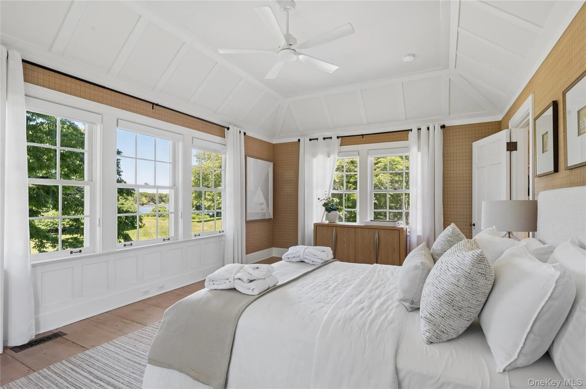100 & 90 Briar Patch Road, East Hampton, NY, 10 Bedrooms Bedrooms, 28 Rooms Rooms,12 BathroomsBathrooms,Residential,For Rent,Briar Patch,0,1018596 100 & 90 Briar Patch Road, East Hampton, NY, 10 Bedrooms Bedrooms, 28 Rooms Rooms,12 BathroomsBathrooms,Residential,For Rent,Briar Patch,0,1018596