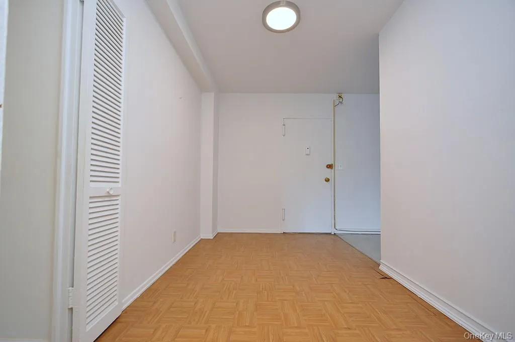 Entry foyer and Dining Area can also be used as a home office space. The area is approx 15'-10" x 8'-0". Entry foyer and Dining Area can also be used as a home office space. The area is approx 15'-10" x 8'-0".