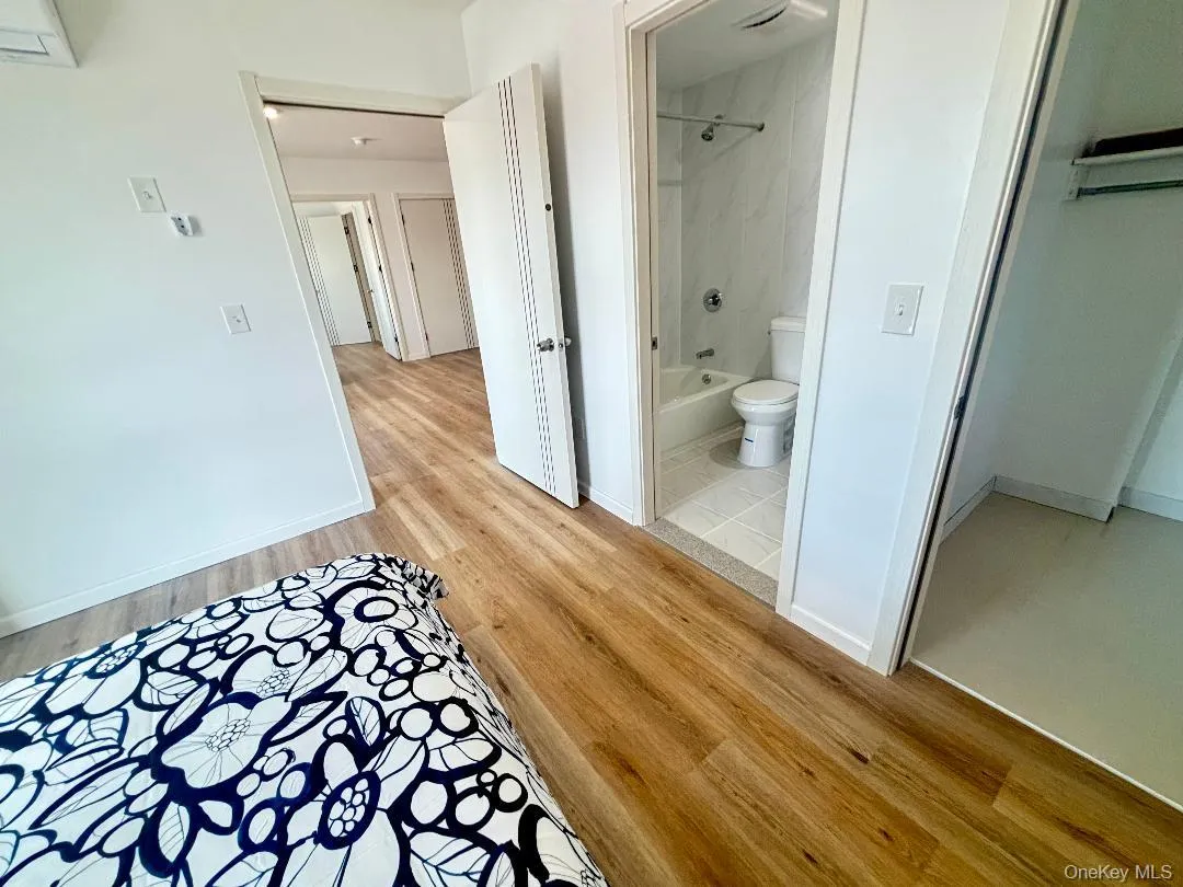 70-25 Queens Boulevard, New York, NY, 2 Bedrooms Bedrooms, 3 Rooms Rooms,2 BathroomsBathrooms,Residential,For Rent,Queens,0,KEY1018606 70-25 Queens Boulevard, New York, NY, 2 Bedrooms Bedrooms, 3 Rooms Rooms,2 BathroomsBathrooms,Residential,For Rent,Queens,0,KEY1018606