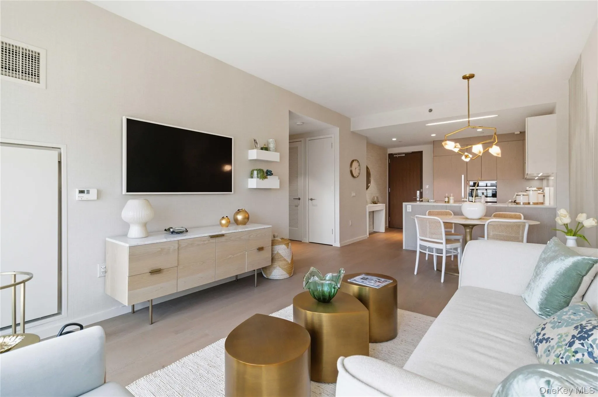 133-27 39th Avenue, New York, NY, 1 Bedroom Bedrooms, 5 Rooms Rooms,1 BathroomBathrooms,Residential,For Rent,39th,0,KEY1018608 133-27 39th Avenue, New York, NY, 1 Bedroom Bedrooms, 5 Rooms Rooms,1 BathroomBathrooms,Residential,For Rent,39th,0,KEY1018608