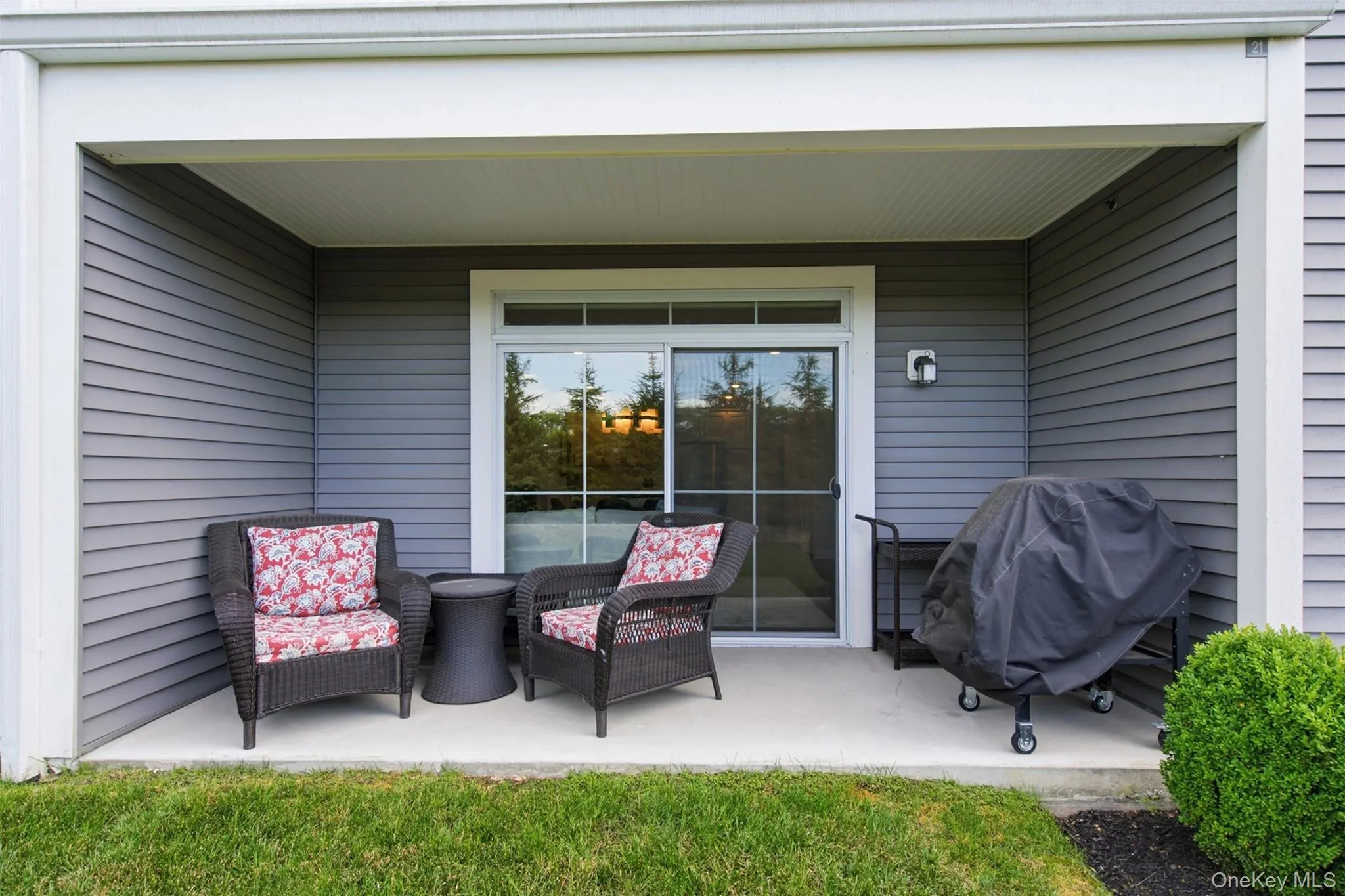 21 Seasons Way, Huntington, NY, 2 Bedrooms Bedrooms, 7 Rooms Rooms,2 BathroomsBathrooms,Residential,For Rent,Seasons,0,KEY1018609 21 Seasons Way, Huntington, NY, 2 Bedrooms Bedrooms, 7 Rooms Rooms,2 BathroomsBathrooms,Residential,For Rent,Seasons,0,KEY1018609