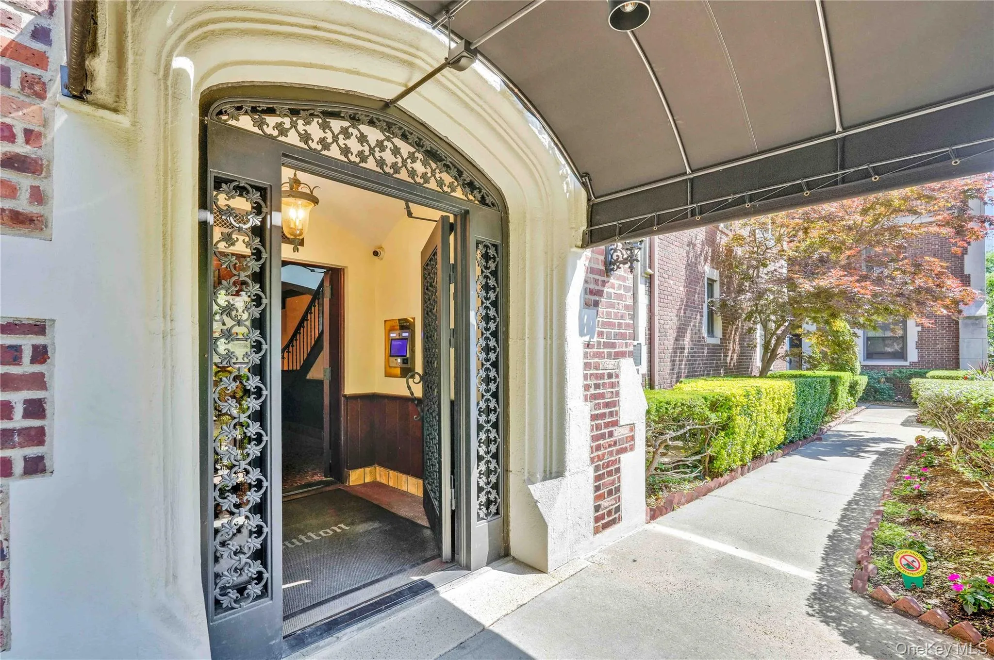 109-14 Ascan Avenue, New York, NY, 2 Bedrooms Bedrooms, 3 Rooms Rooms,1 BathroomBathrooms,Residential,For Rent,Ascan,0,1018611 109-14 Ascan Avenue, New York, NY, 2 Bedrooms Bedrooms, 3 Rooms Rooms,1 BathroomBathrooms,Residential,For Rent,Ascan,0,1018611