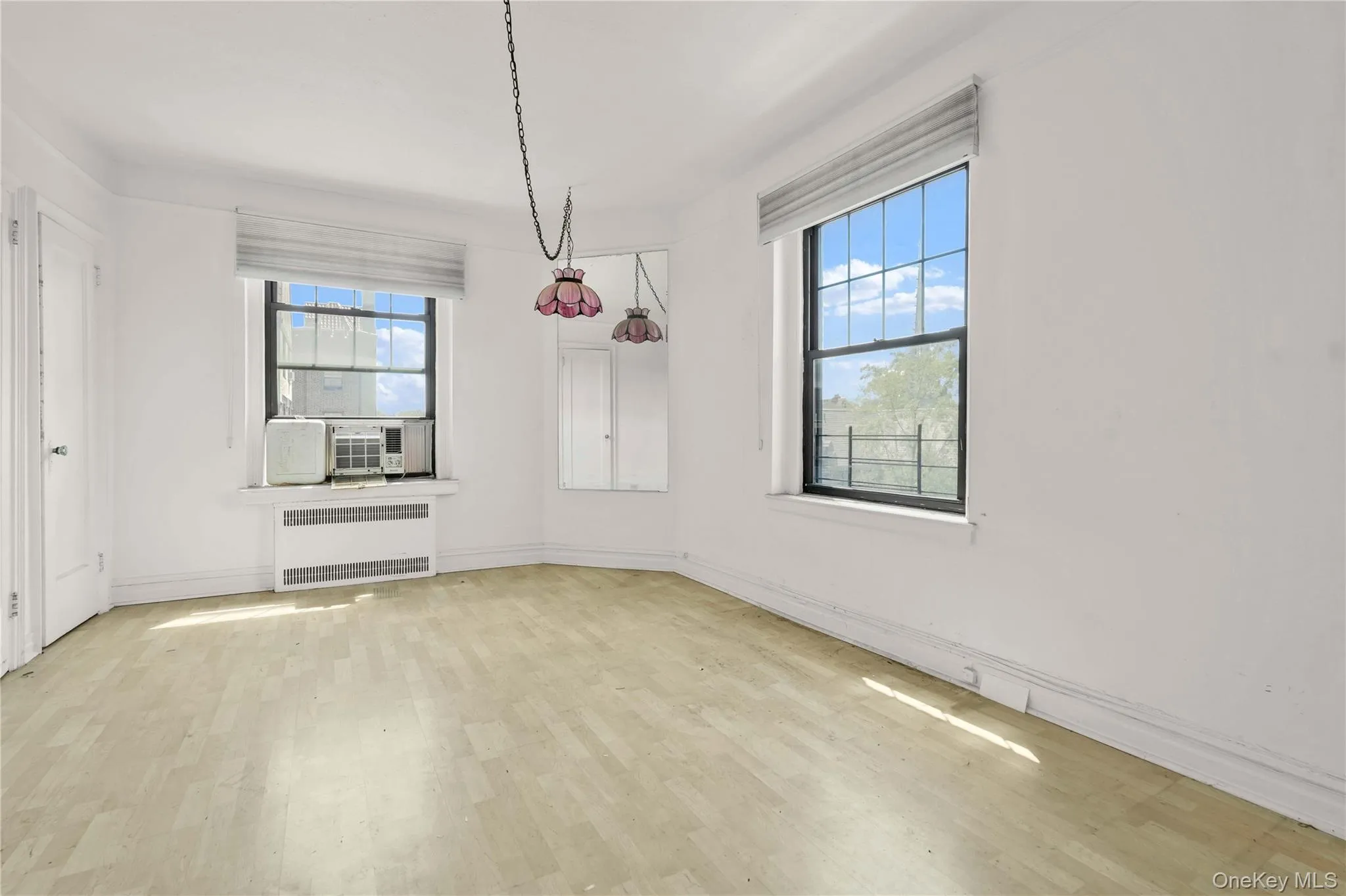 109-14 Ascan Avenue, New York, NY, 2 Bedrooms Bedrooms, 3 Rooms Rooms,1 BathroomBathrooms,Residential,For Rent,Ascan,0,1018611 109-14 Ascan Avenue, New York, NY, 2 Bedrooms Bedrooms, 3 Rooms Rooms,1 BathroomBathrooms,Residential,For Rent,Ascan,0,1018611