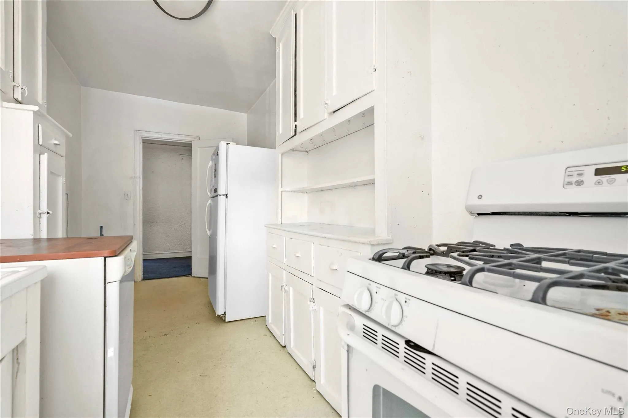 109-14 Ascan Avenue, New York, NY, 2 Bedrooms Bedrooms, 3 Rooms Rooms,1 BathroomBathrooms,Residential,For Rent,Ascan,0,1018611 109-14 Ascan Avenue, New York, NY, 2 Bedrooms Bedrooms, 3 Rooms Rooms,1 BathroomBathrooms,Residential,For Rent,Ascan,0,1018611