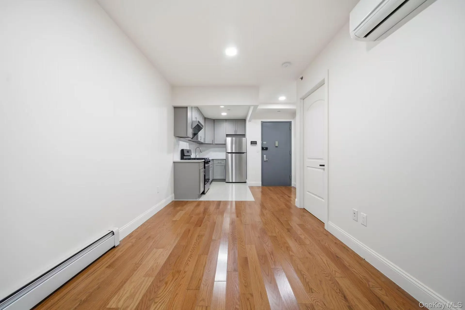 141-15 Cherry Avenue, New York, NY, 1 Bedroom Bedrooms, 3 Rooms Rooms,1 BathroomBathrooms,Residential,For Rent,Cherry,0,KEY1018612 141-15 Cherry Avenue, New York, NY, 1 Bedroom Bedrooms, 3 Rooms Rooms,1 BathroomBathrooms,Residential,For Rent,Cherry,0,KEY1018612