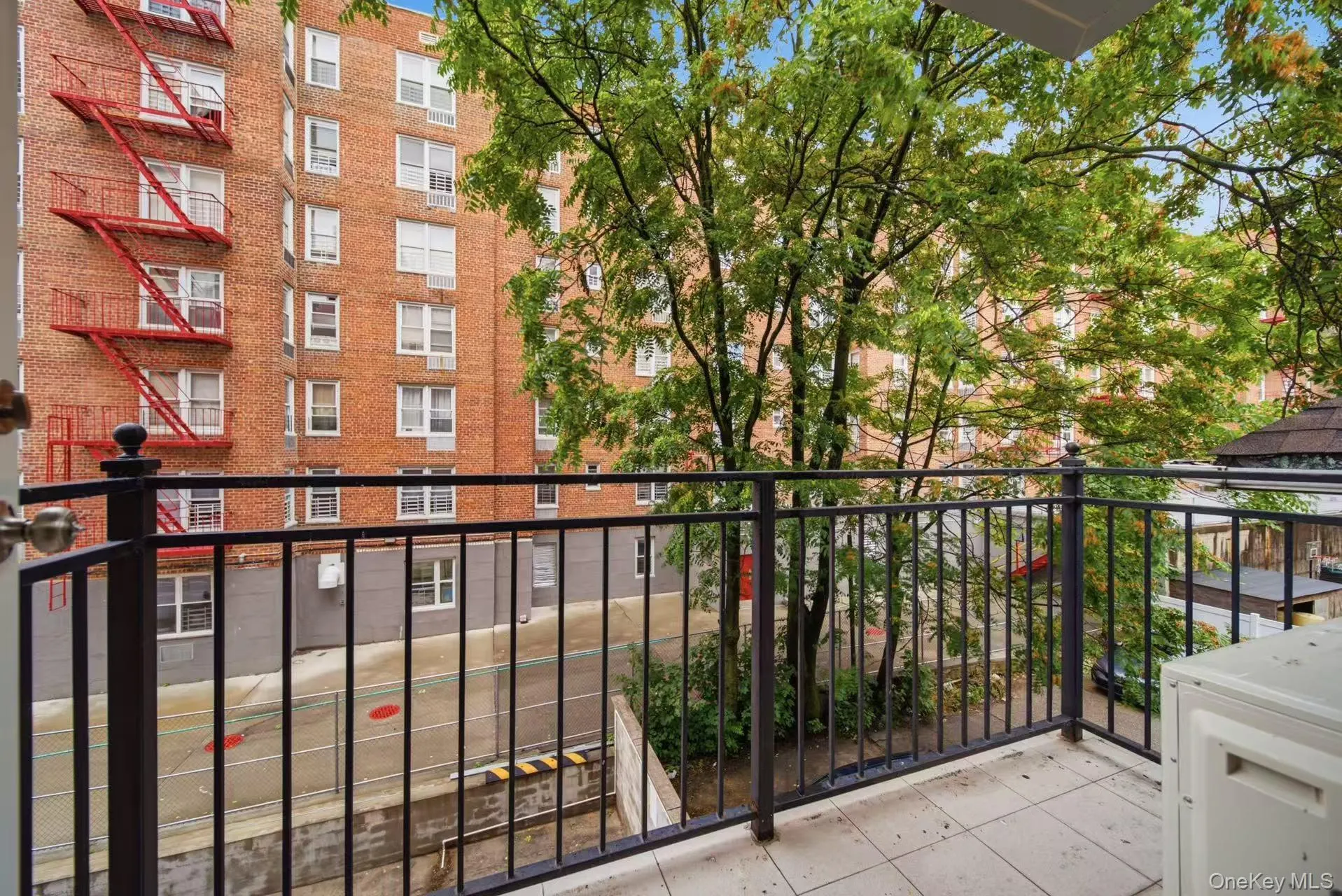 141-15 Cherry Avenue, New York, NY, 1 Bedroom Bedrooms, 3 Rooms Rooms,1 BathroomBathrooms,Residential,For Rent,Cherry,0,KEY1018612 141-15 Cherry Avenue, New York, NY, 1 Bedroom Bedrooms, 3 Rooms Rooms,1 BathroomBathrooms,Residential,For Rent,Cherry,0,KEY1018612