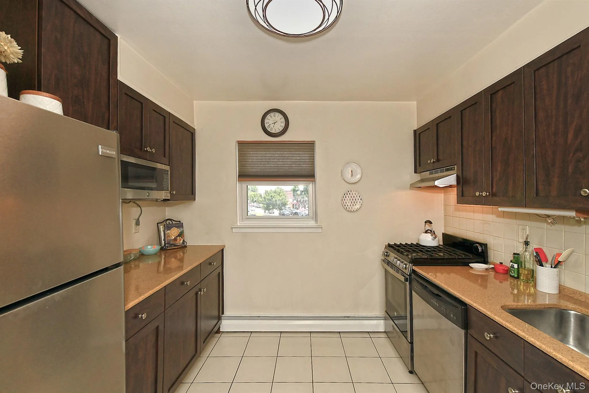 490 Main Street, Oyster Bay, NY, 1 Bedroom Bedrooms, 4 Rooms Rooms,1 BathroomBathrooms,Residential,For Rent,Main,0,1018613 490 Main Street, Oyster Bay, NY, 1 Bedroom Bedrooms, 4 Rooms Rooms,1 BathroomBathrooms,Residential,For Rent,Main,0,1018613