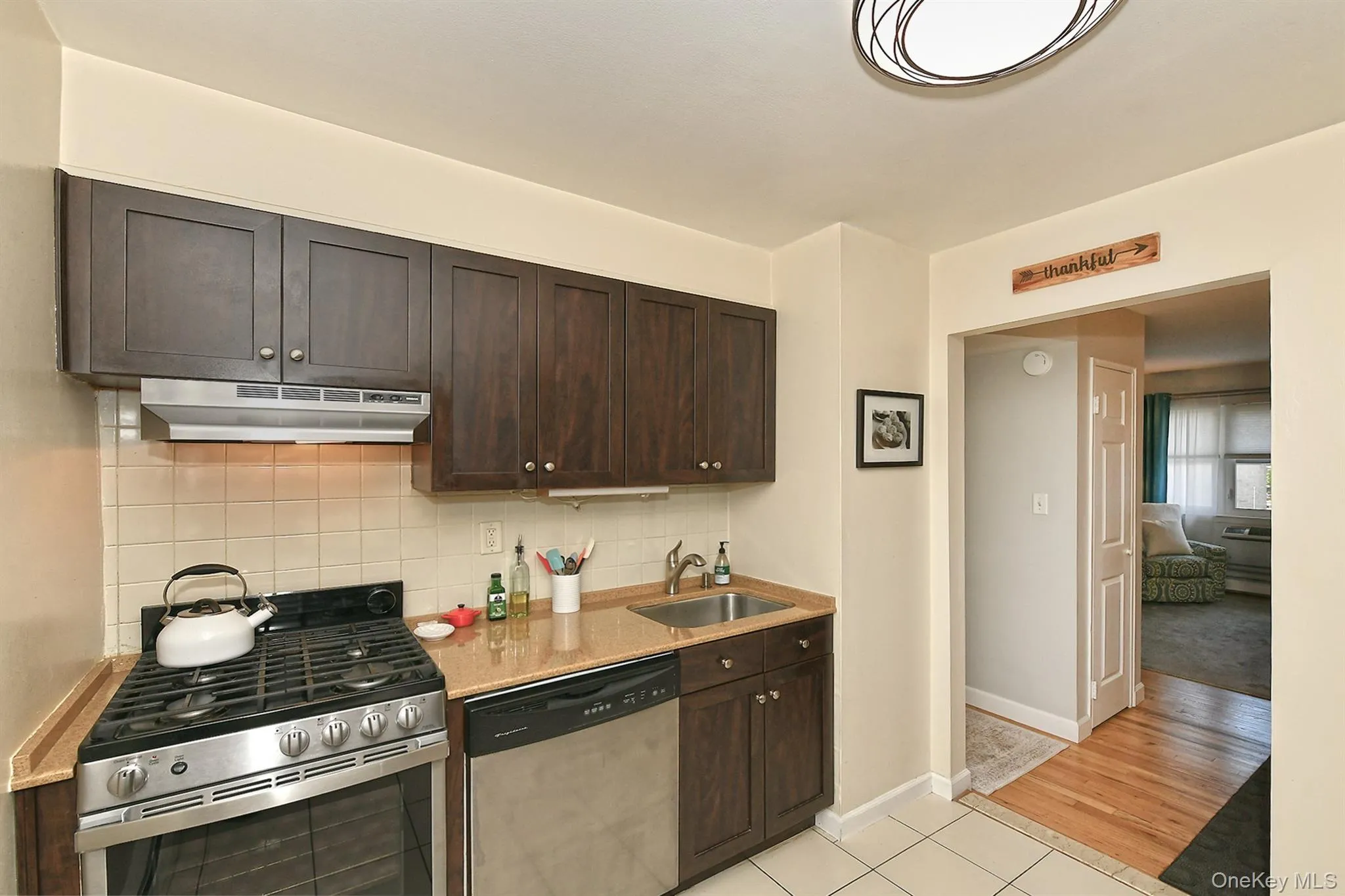 490 Main Street, Oyster Bay, NY, 1 Bedroom Bedrooms, 4 Rooms Rooms,1 BathroomBathrooms,Residential,For Rent,Main,0,1018613 490 Main Street, Oyster Bay, NY, 1 Bedroom Bedrooms, 4 Rooms Rooms,1 BathroomBathrooms,Residential,For Rent,Main,0,1018613