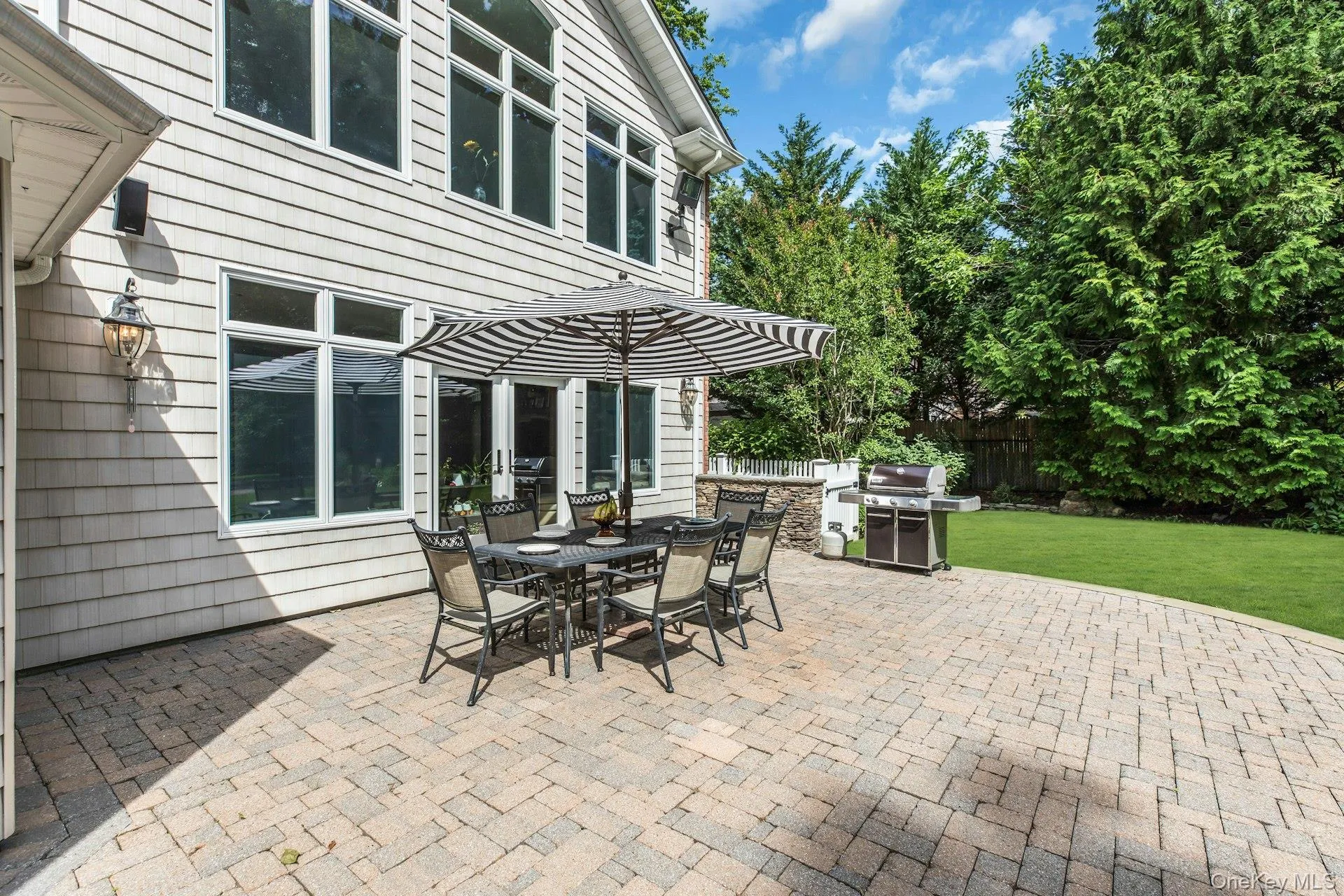 10 Winter Lane, Huntington, NY, 6 Bedrooms Bedrooms, 14 Rooms Rooms,4 BathroomsBathrooms,Residential,For Rent,Winter,0,1018614 10 Winter Lane, Huntington, NY, 6 Bedrooms Bedrooms, 14 Rooms Rooms,4 BathroomsBathrooms,Residential,For Rent,Winter,0,1018614