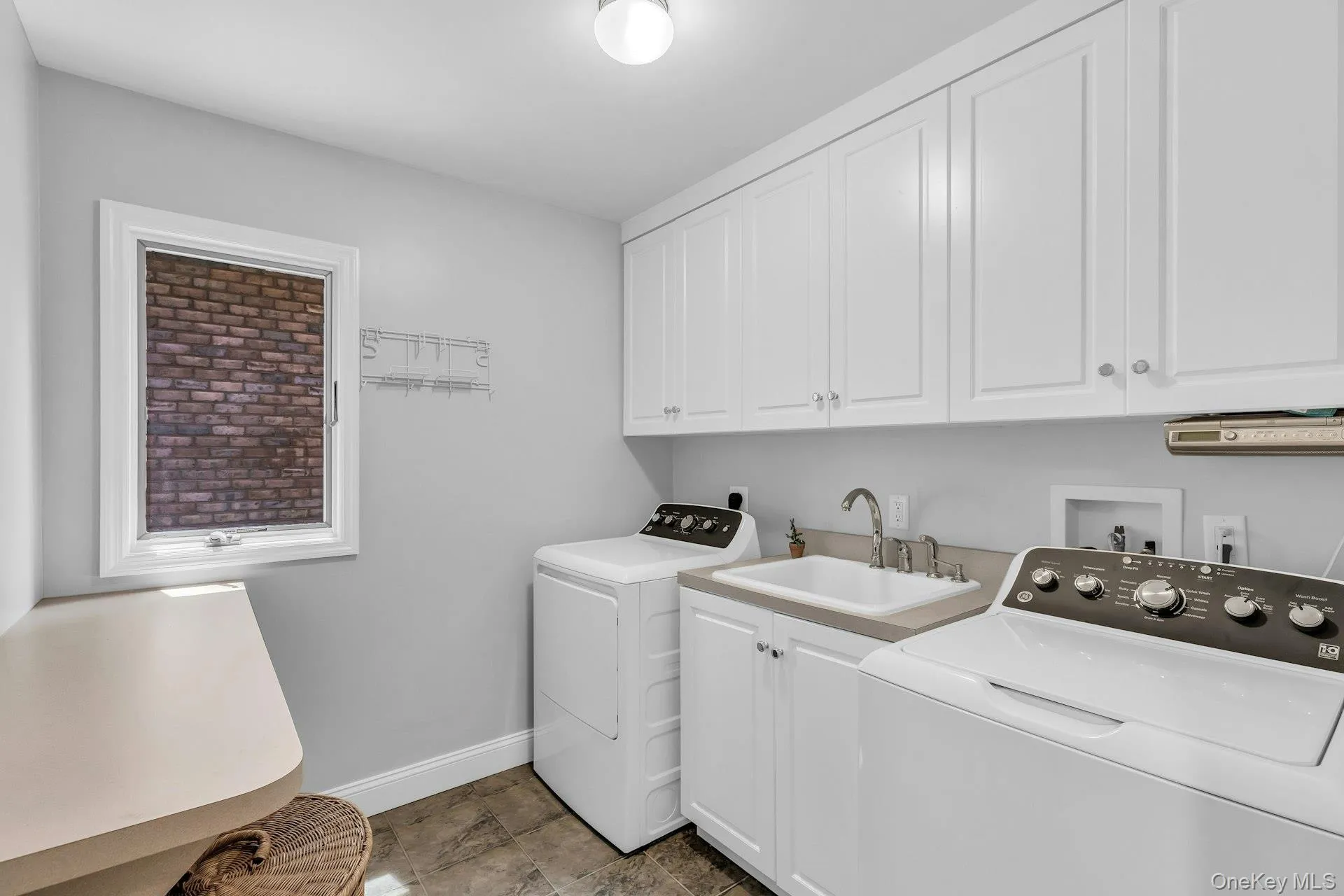 10 Winter Lane, Huntington, NY, 6 Bedrooms Bedrooms, 14 Rooms Rooms,4 BathroomsBathrooms,Residential,For Rent,Winter,0,1018614 10 Winter Lane, Huntington, NY, 6 Bedrooms Bedrooms, 14 Rooms Rooms,4 BathroomsBathrooms,Residential,For Rent,Winter,0,1018614